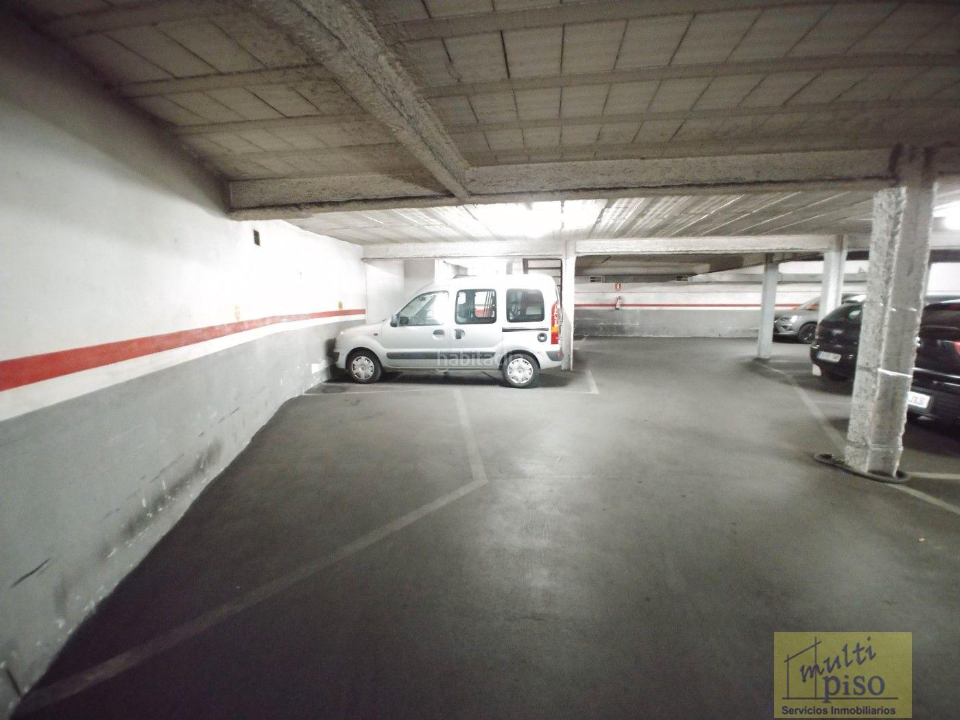 For rent of garage in l Hospitalet de Llobregat