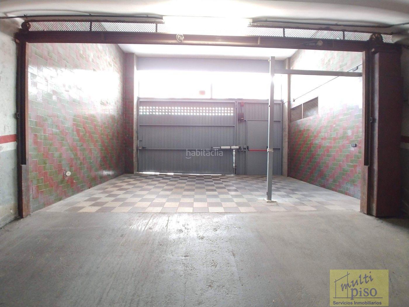 For rent of garage in l Hospitalet de Llobregat