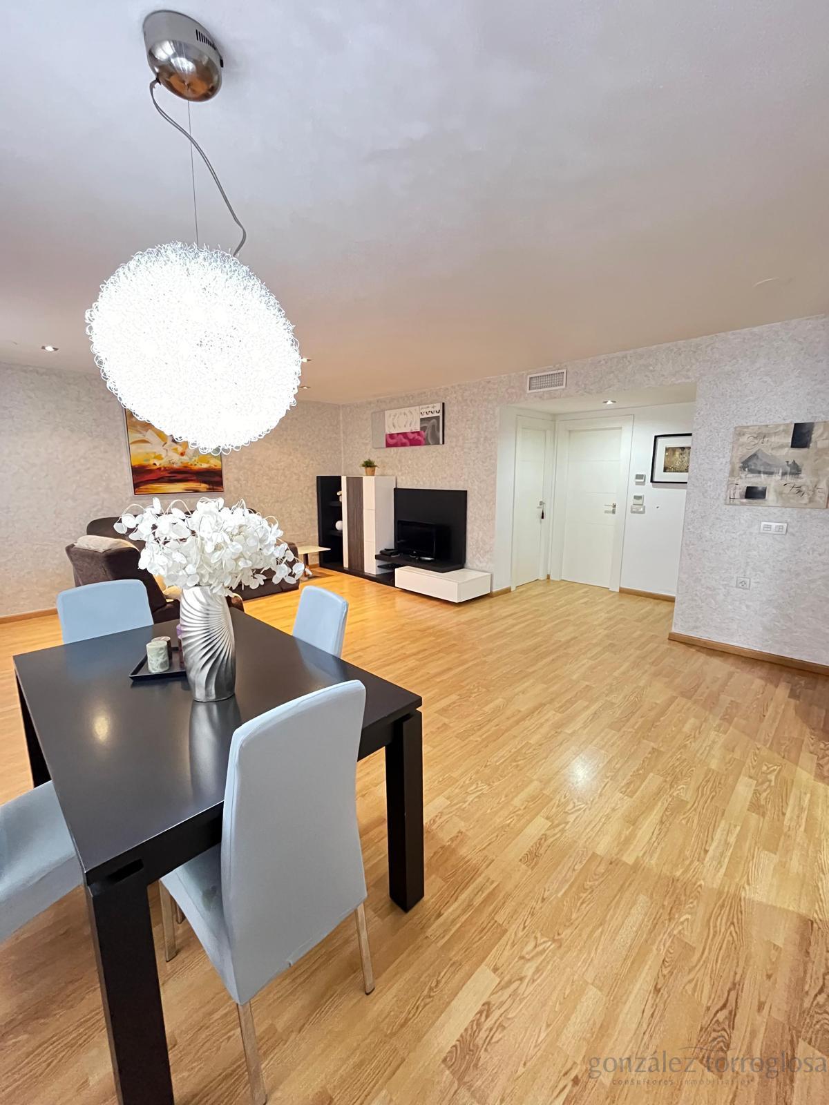For sale of chalet in Lorca
