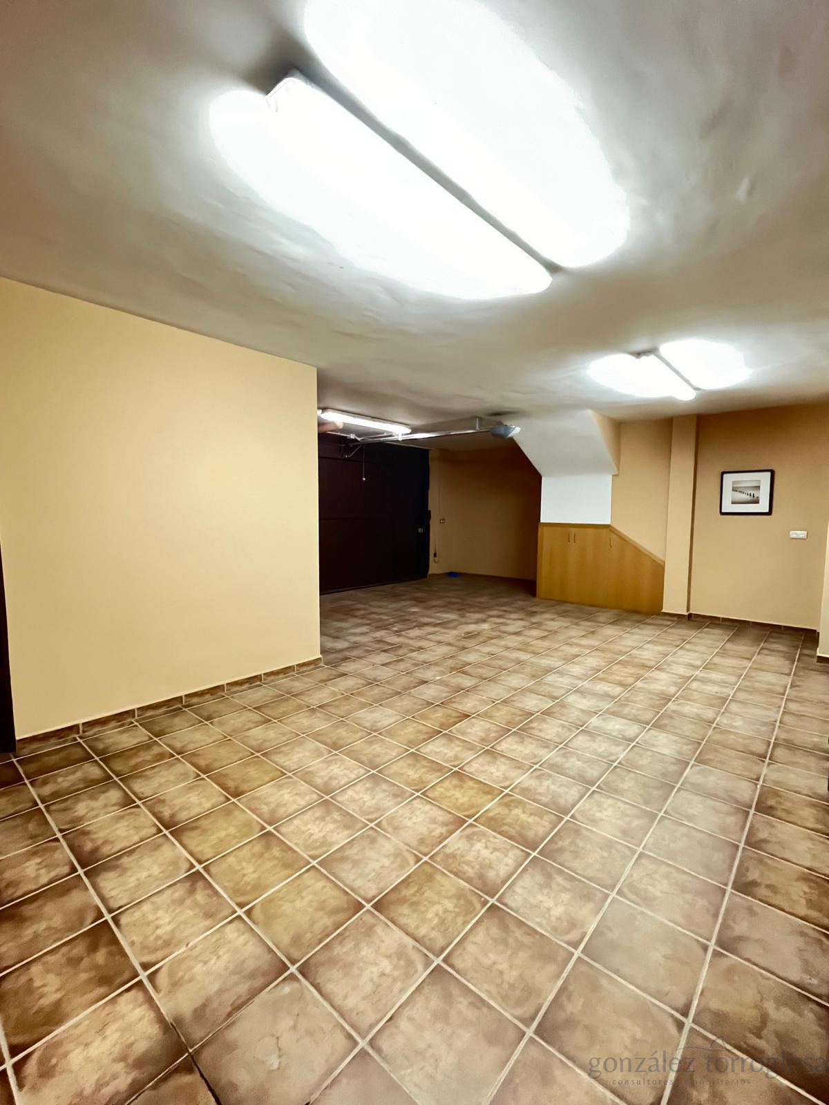 For sale of chalet in Lorca