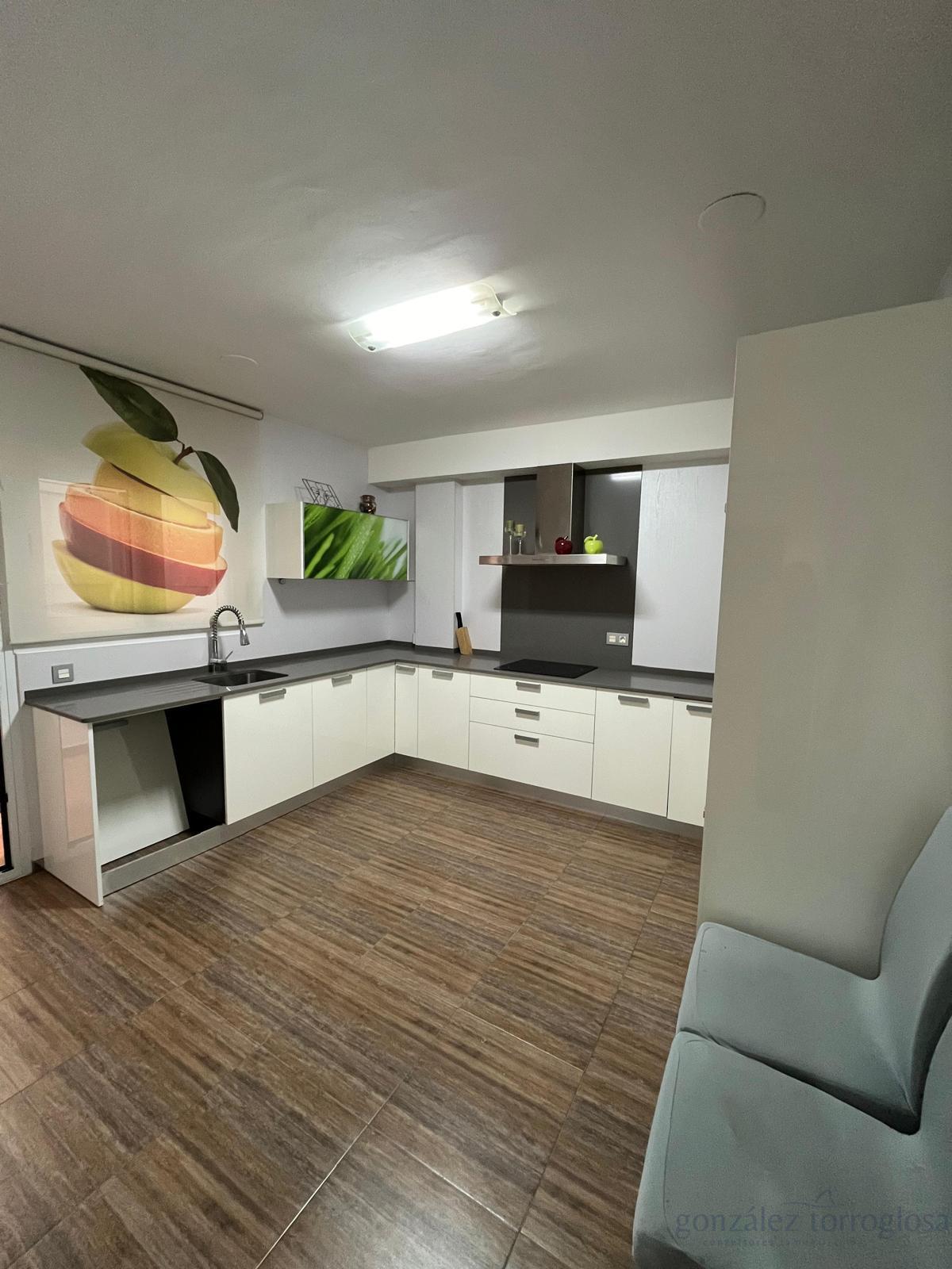 For sale of chalet in Lorca