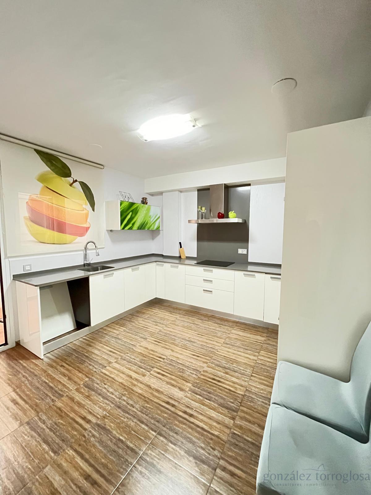 For sale of chalet in Lorca