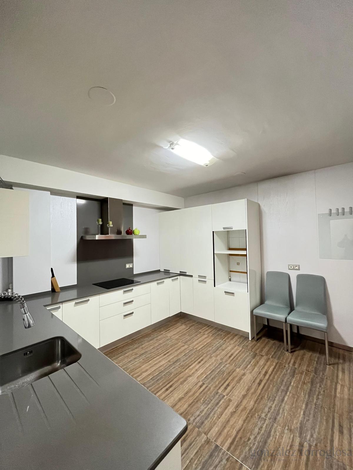 For sale of chalet in Lorca