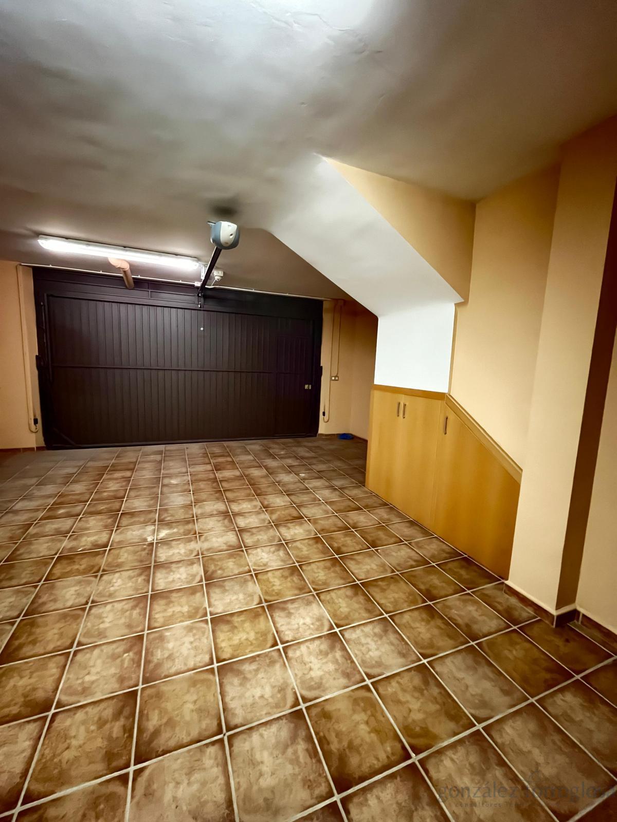 For sale of chalet in Lorca