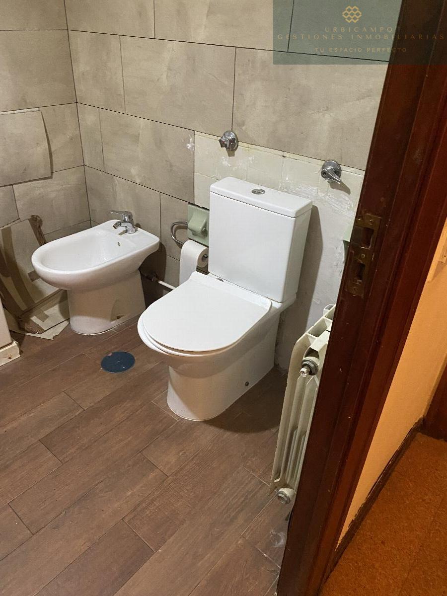 Suite bathroom