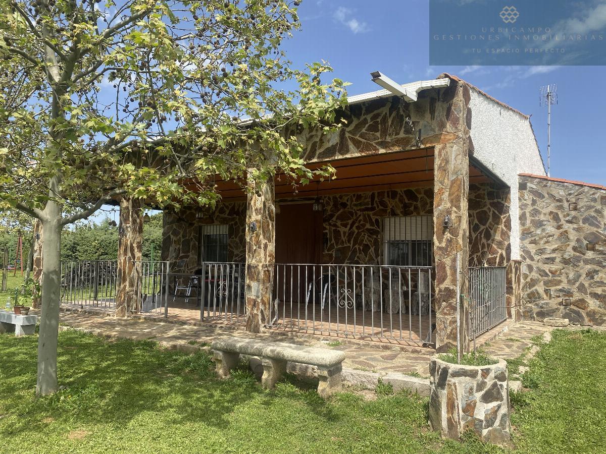For sale of rural property in Mirandilla