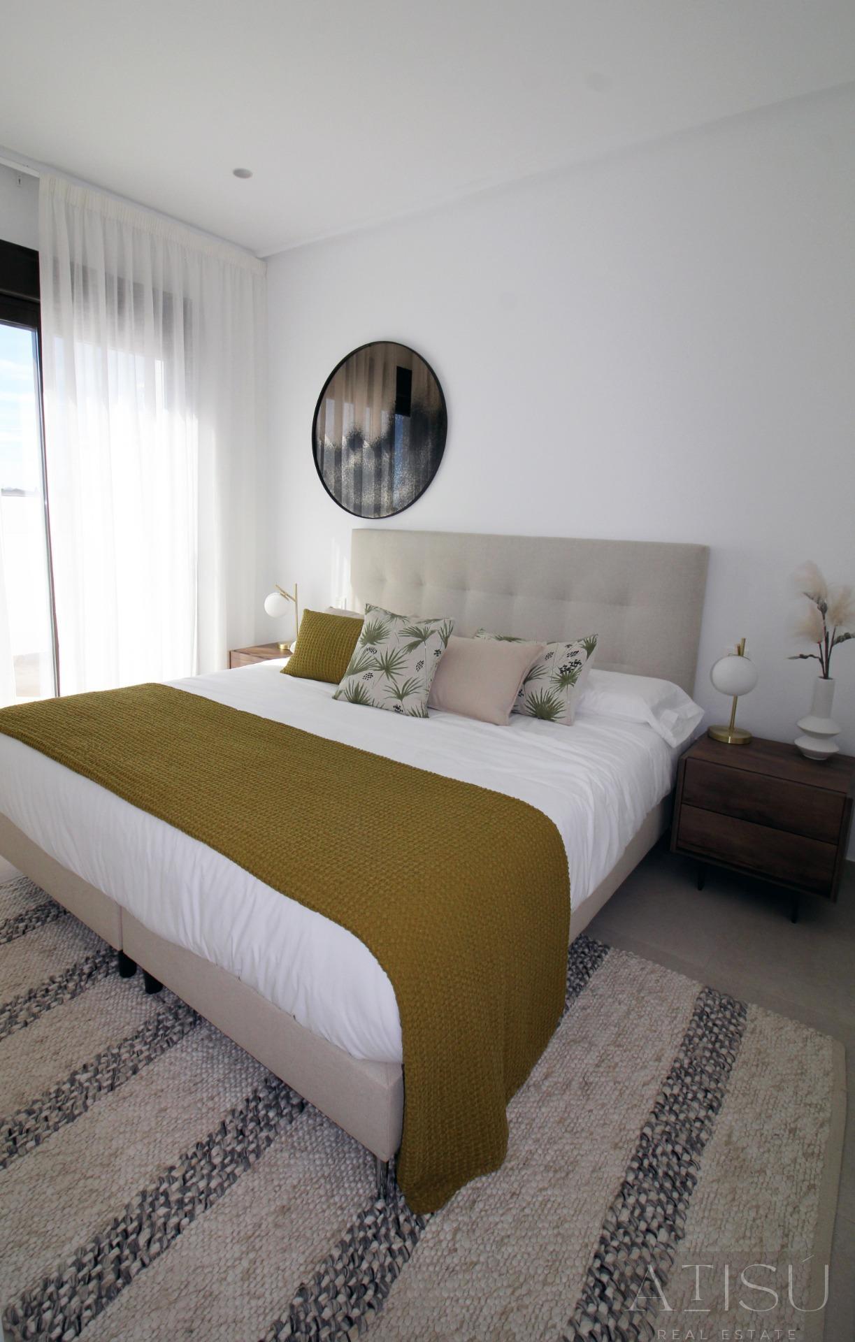 For sale of villa in Pilar de la horadada