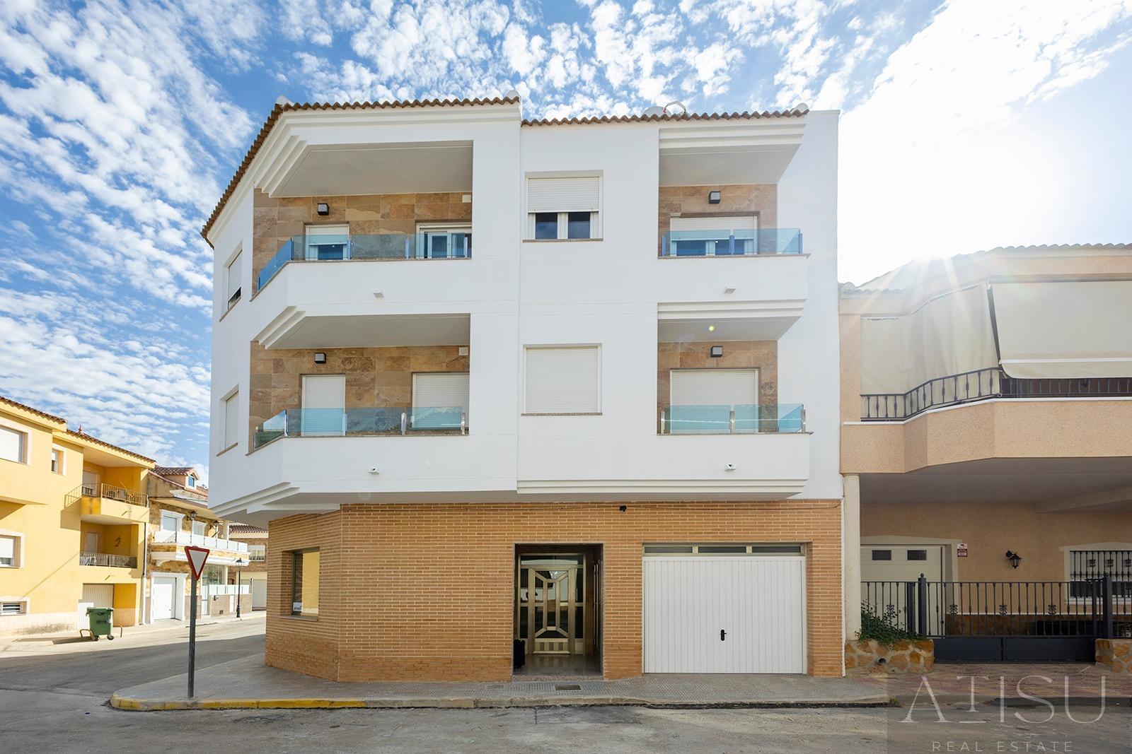 For sale of apartment in Jacarilla