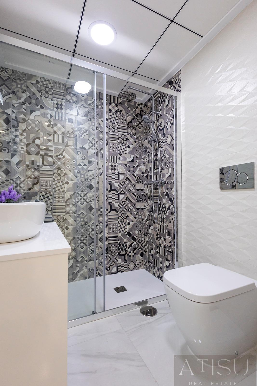 For sale of apartment in Jacarilla