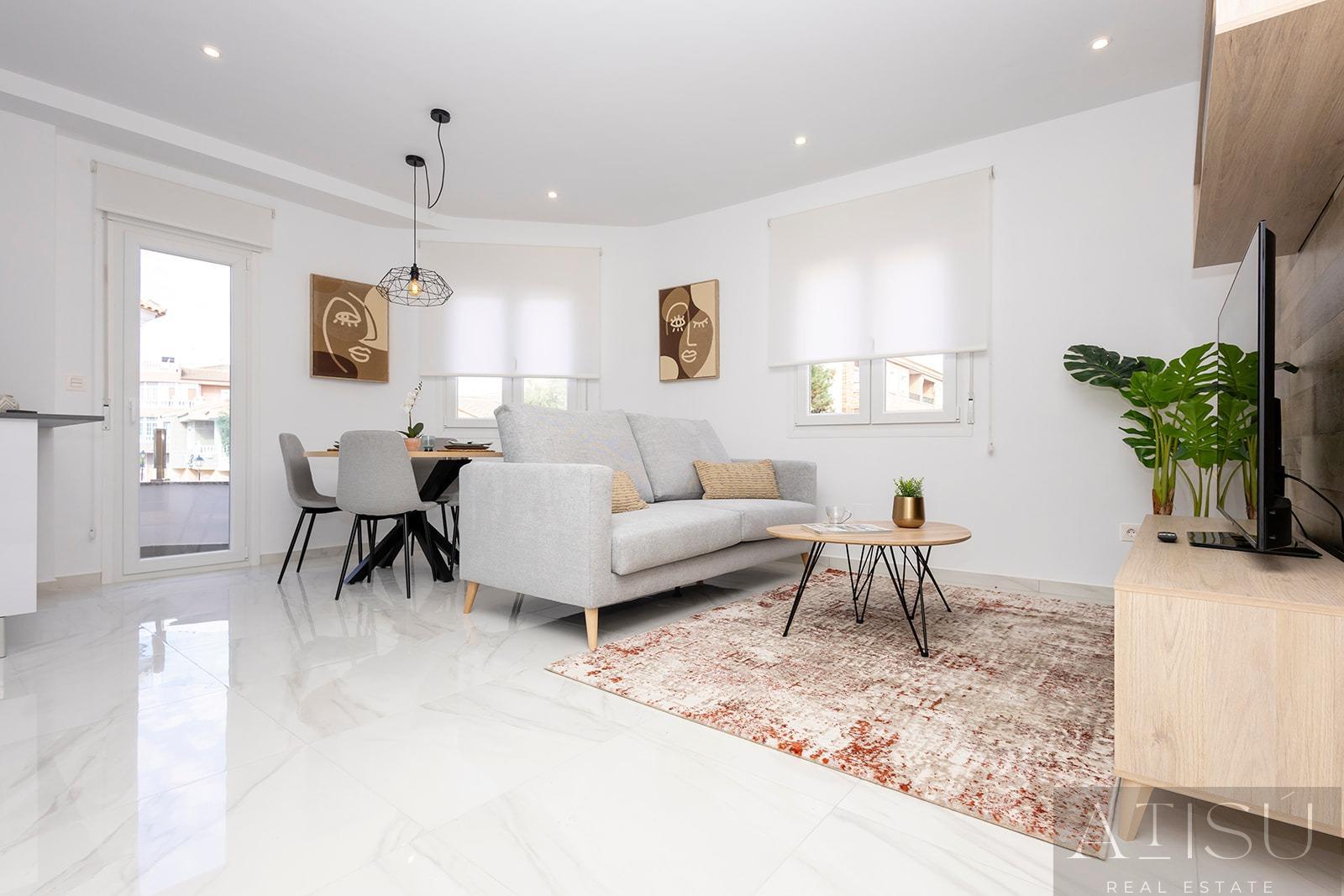 For sale of apartment in Jacarilla