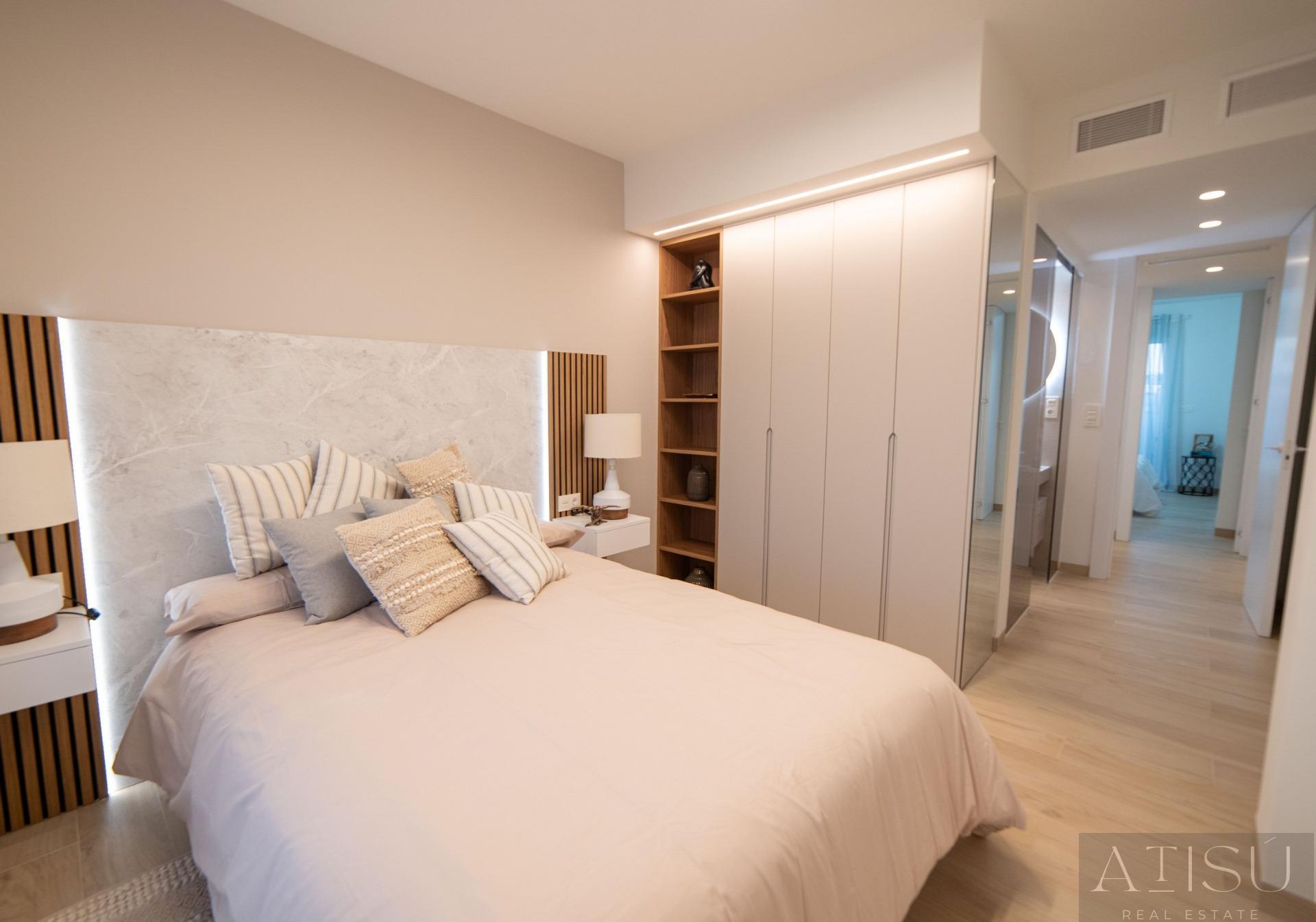 For sale of penthouse in Guardamar del segura