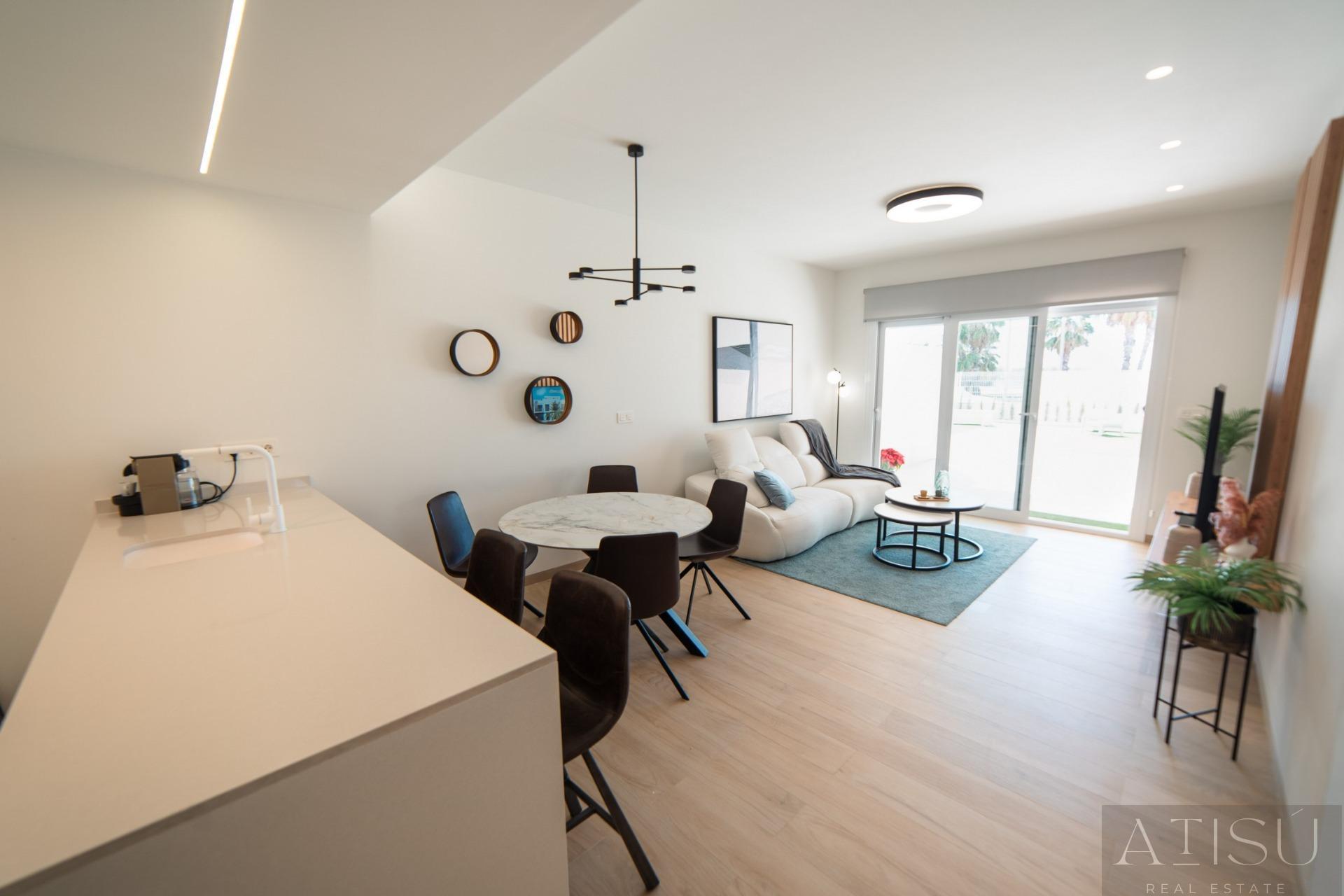 For sale of penthouse in Guardamar del segura