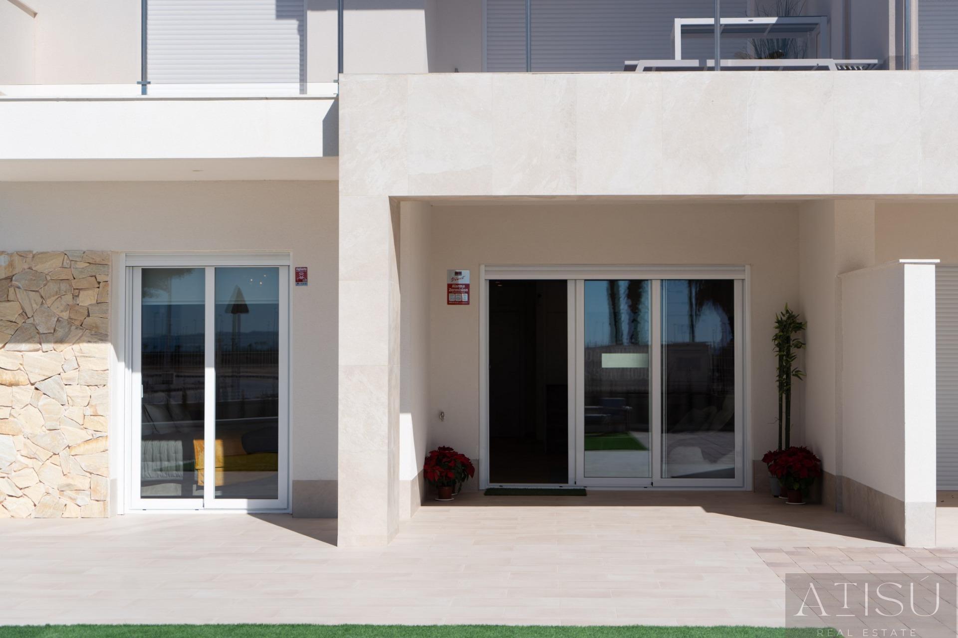 For sale of penthouse in Guardamar del segura