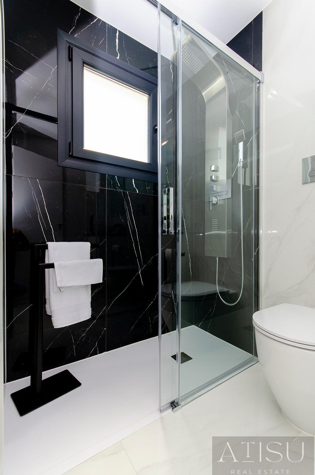 Venta de villa en Orihuela