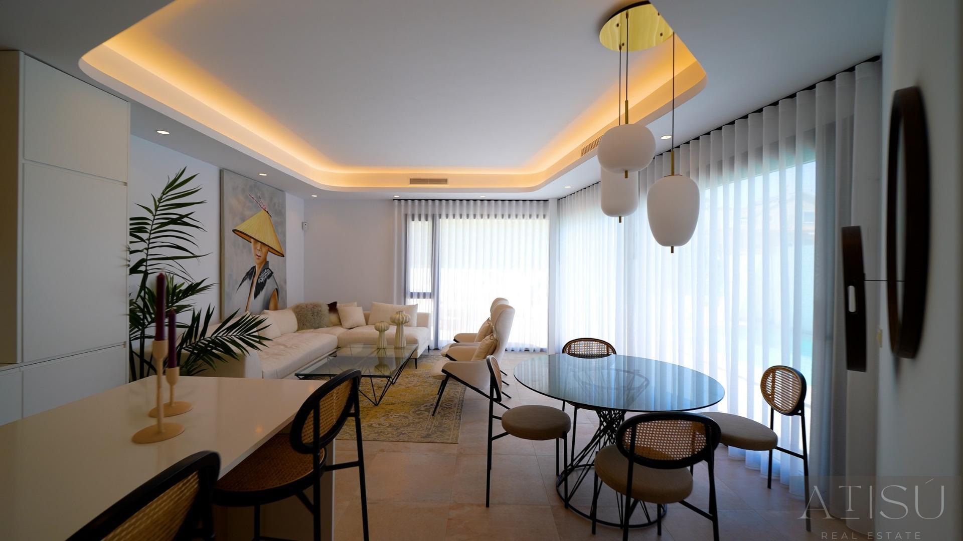Venta de villa en Orihuela costa