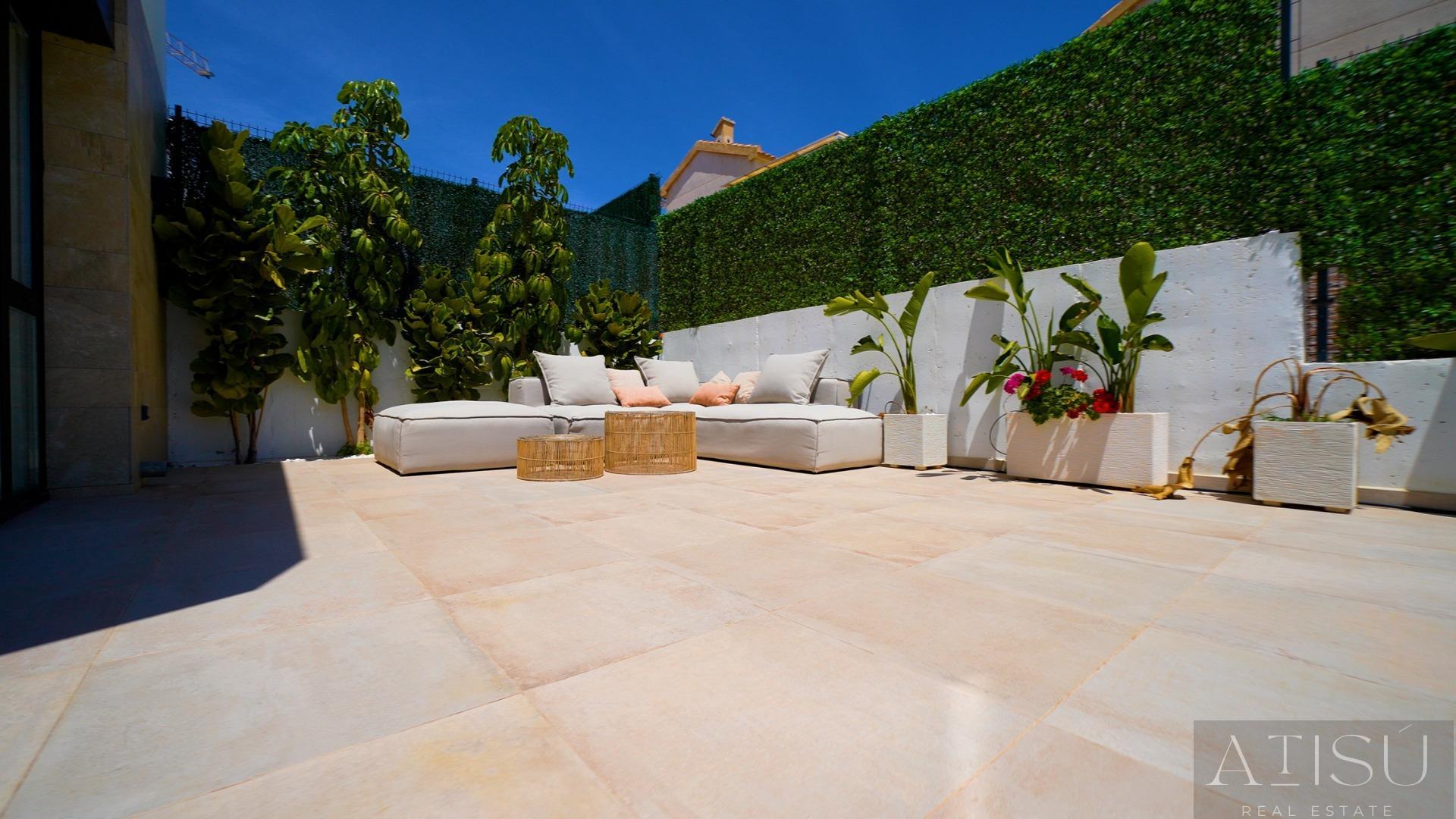 Venta de villa en Orihuela costa