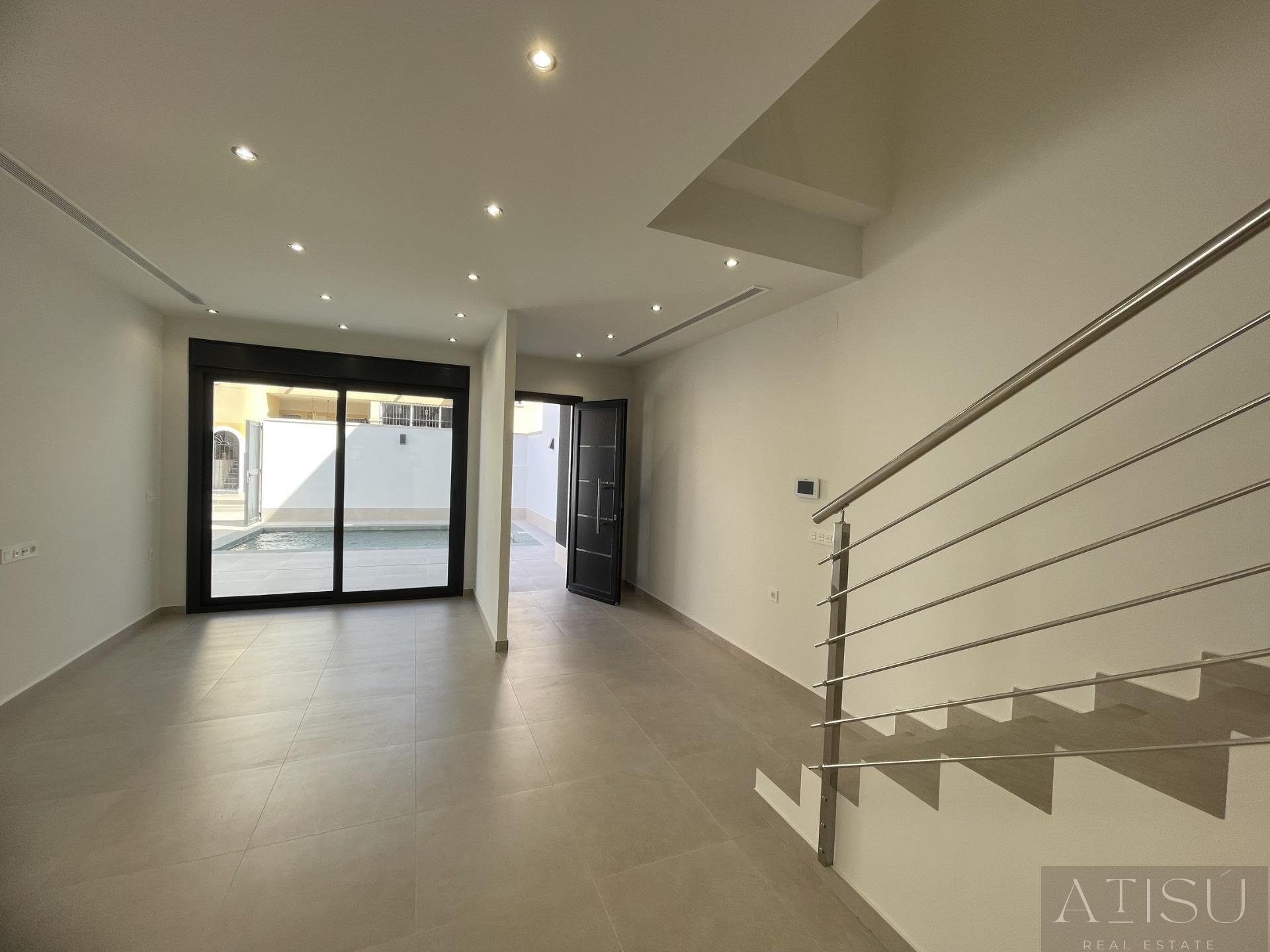 Venta de villa en Almoradi