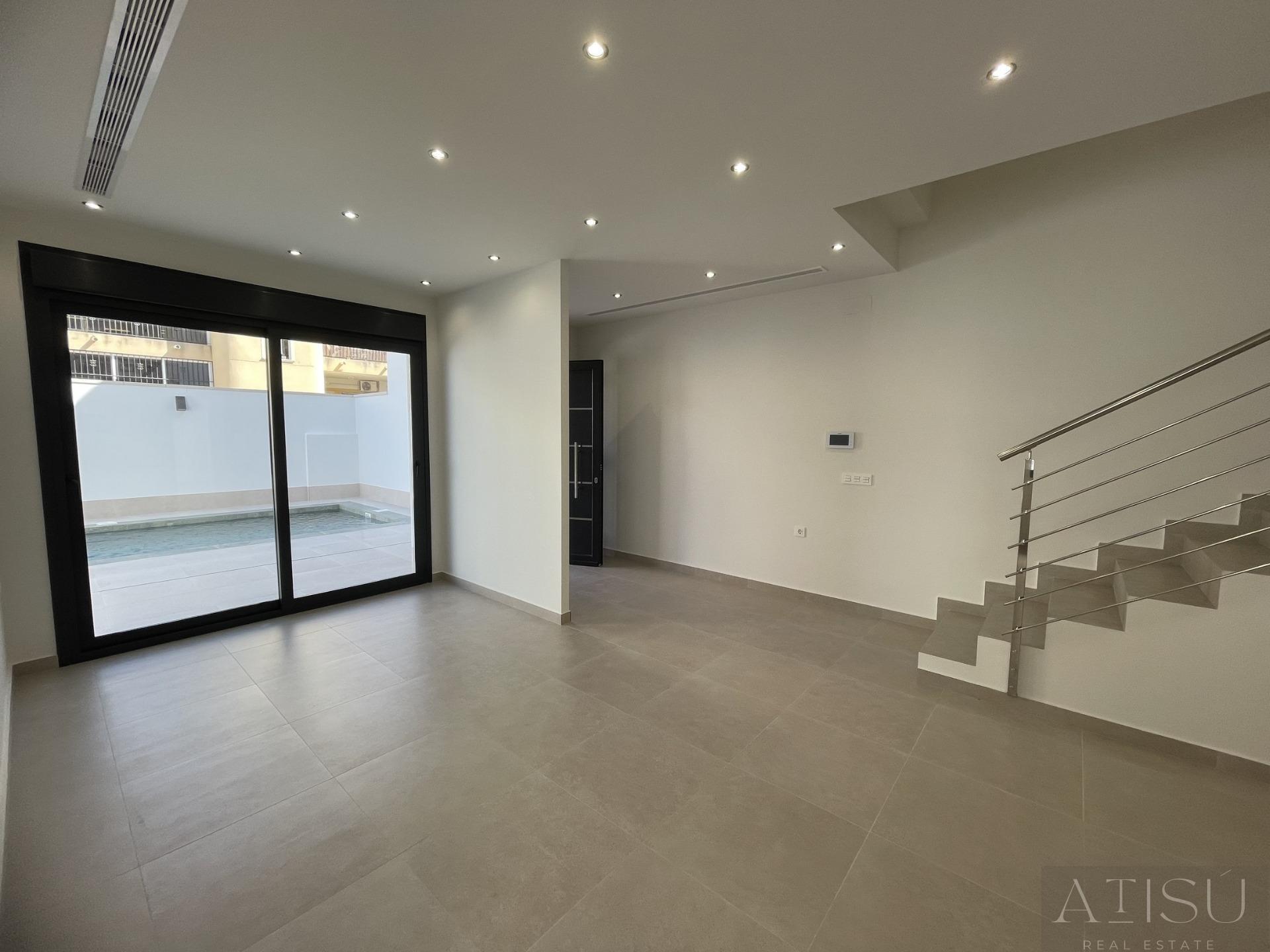 Venta de villa en Almoradi