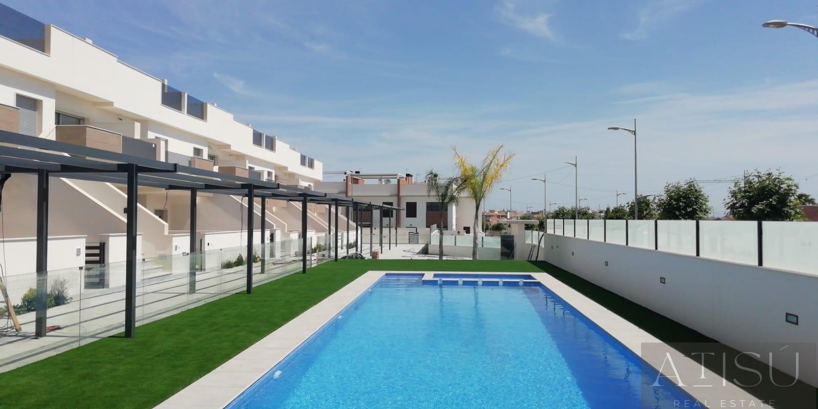 Venta de villa en Pilar de la horadada