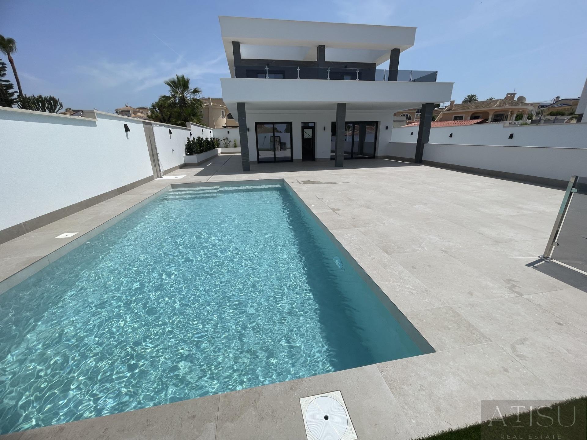 Venta de villa en Rojales