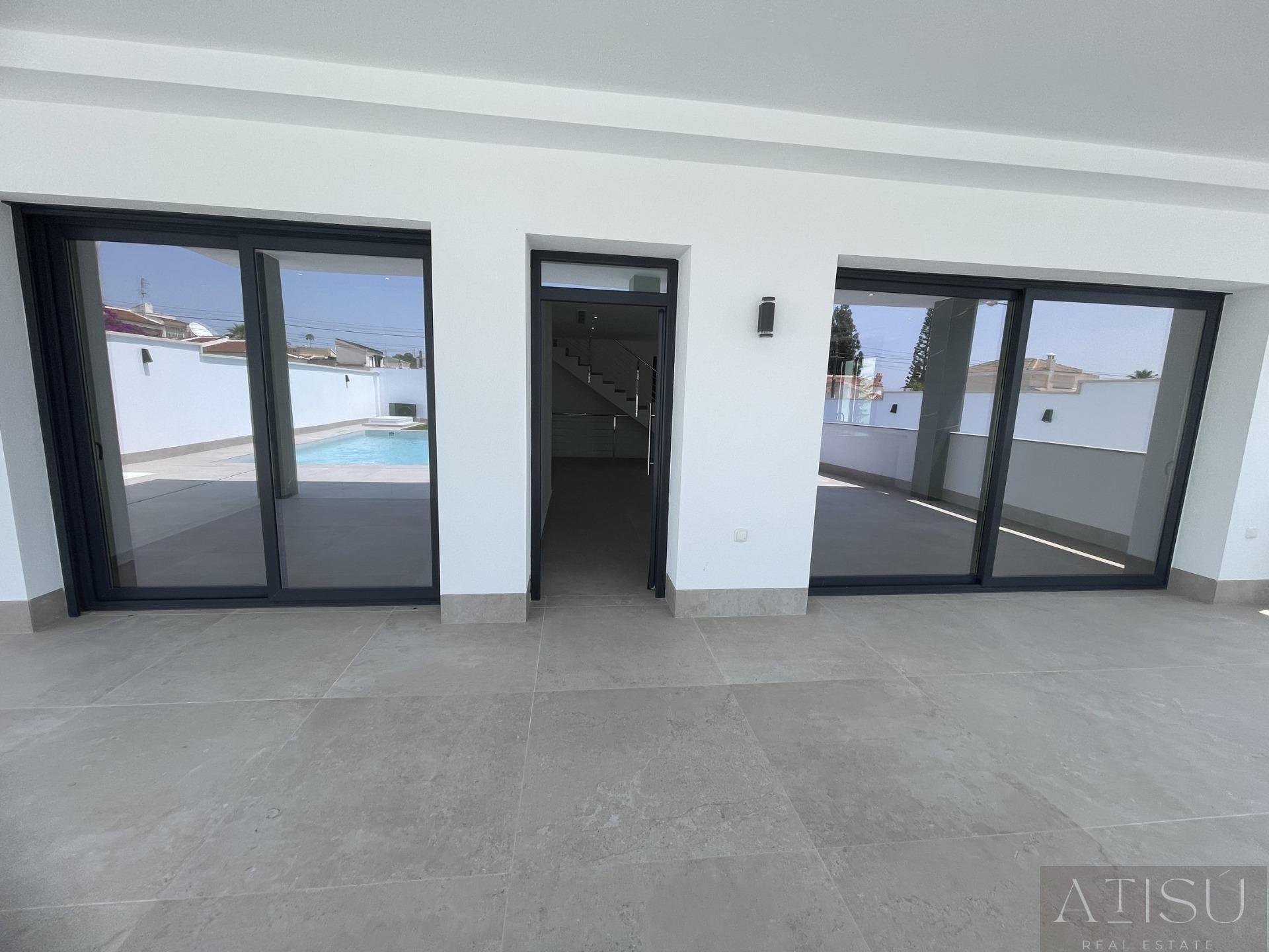 Venta de villa en Rojales