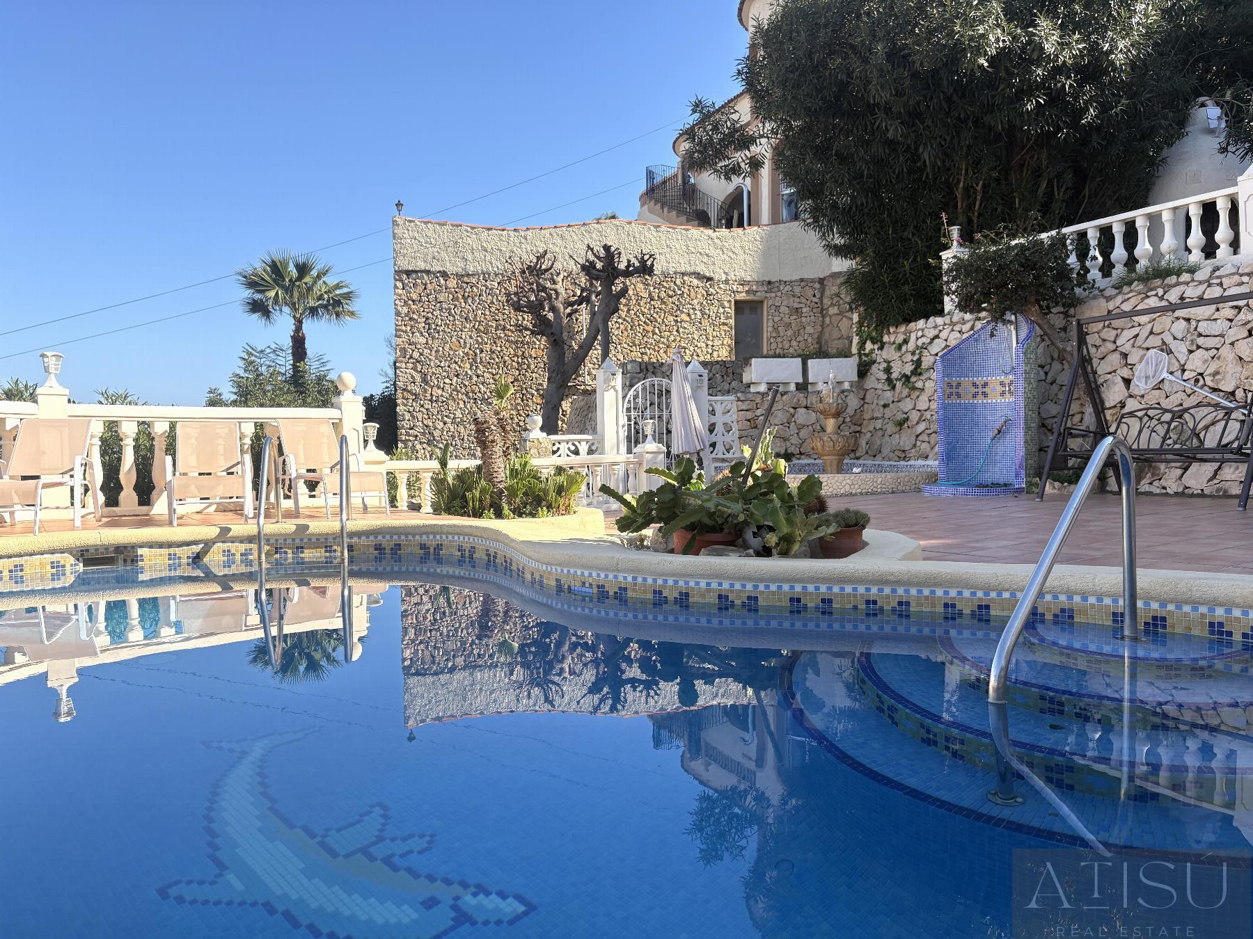 For sale of villa in Calpe