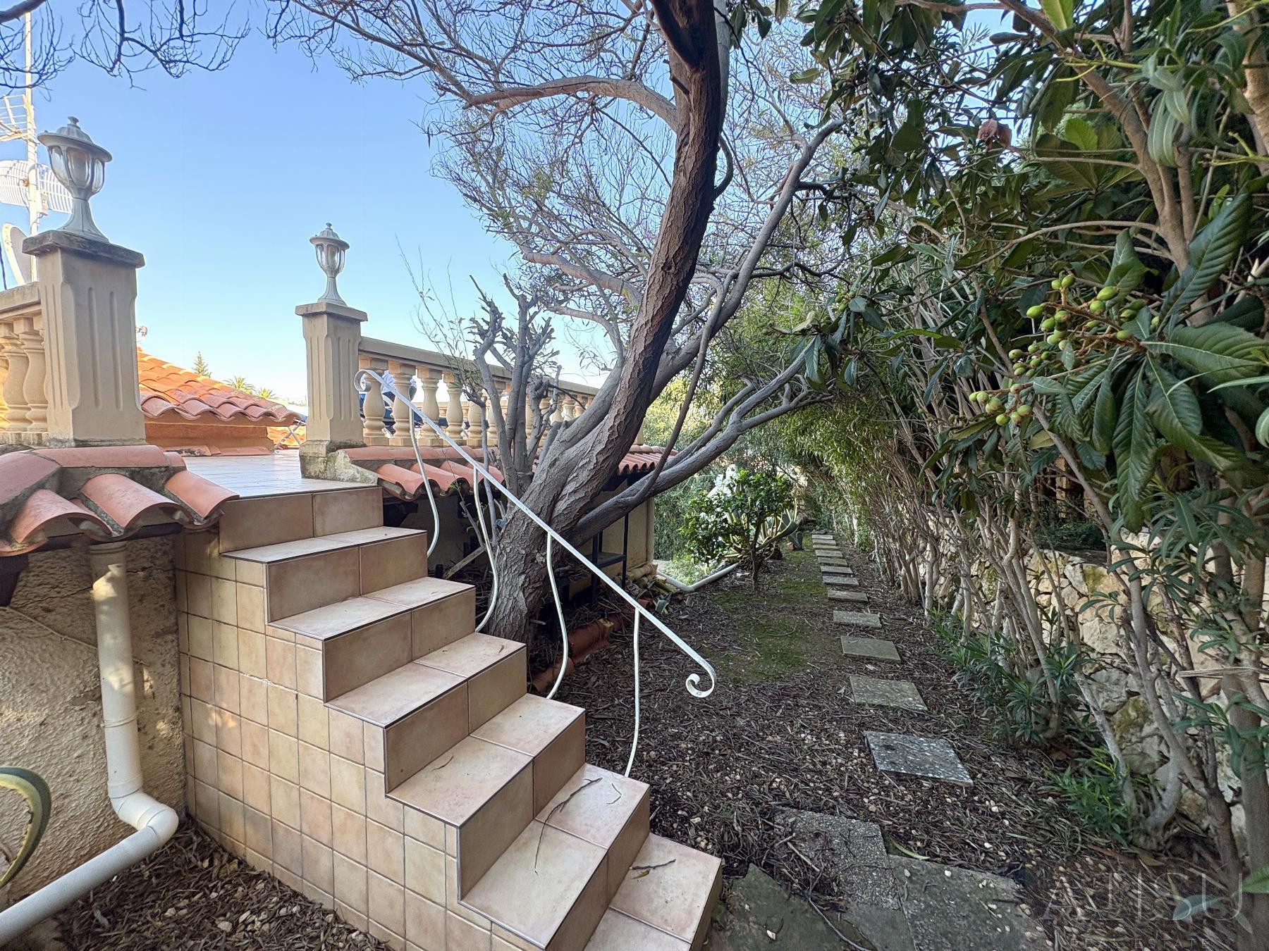 For sale of villa in Calpe