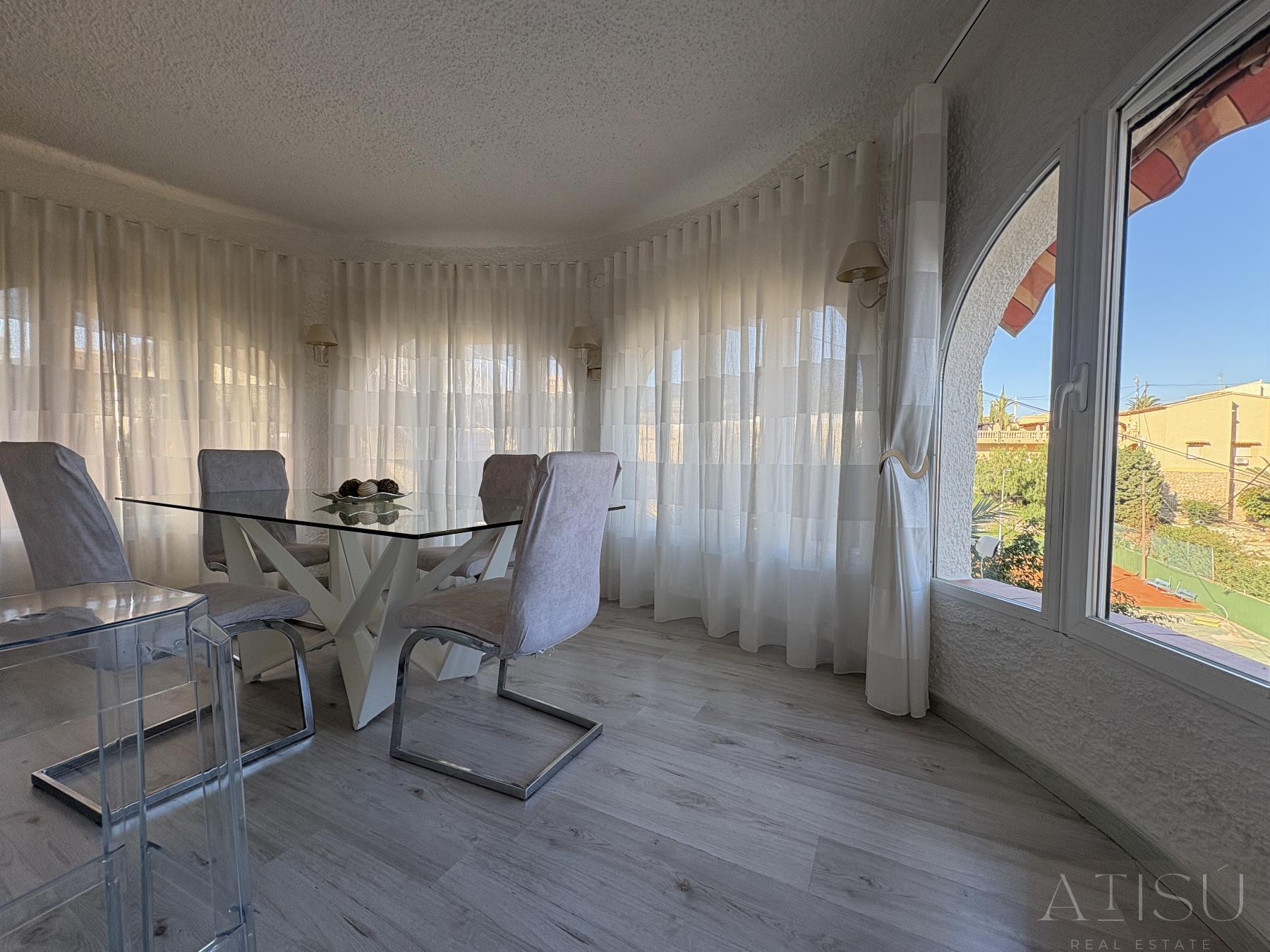 For sale of villa in Calpe