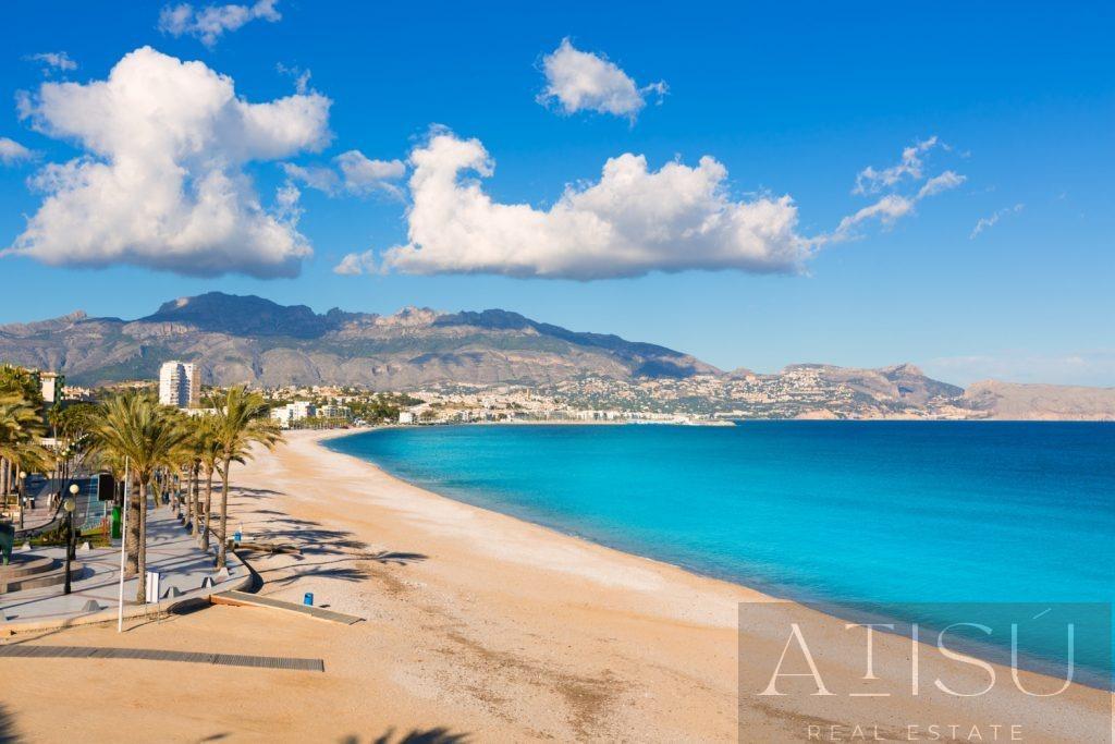 Venta de villa en Alfas del pi