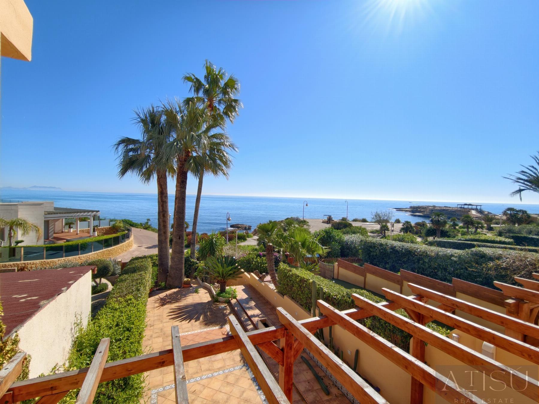 For sale of bungalow in El Campello