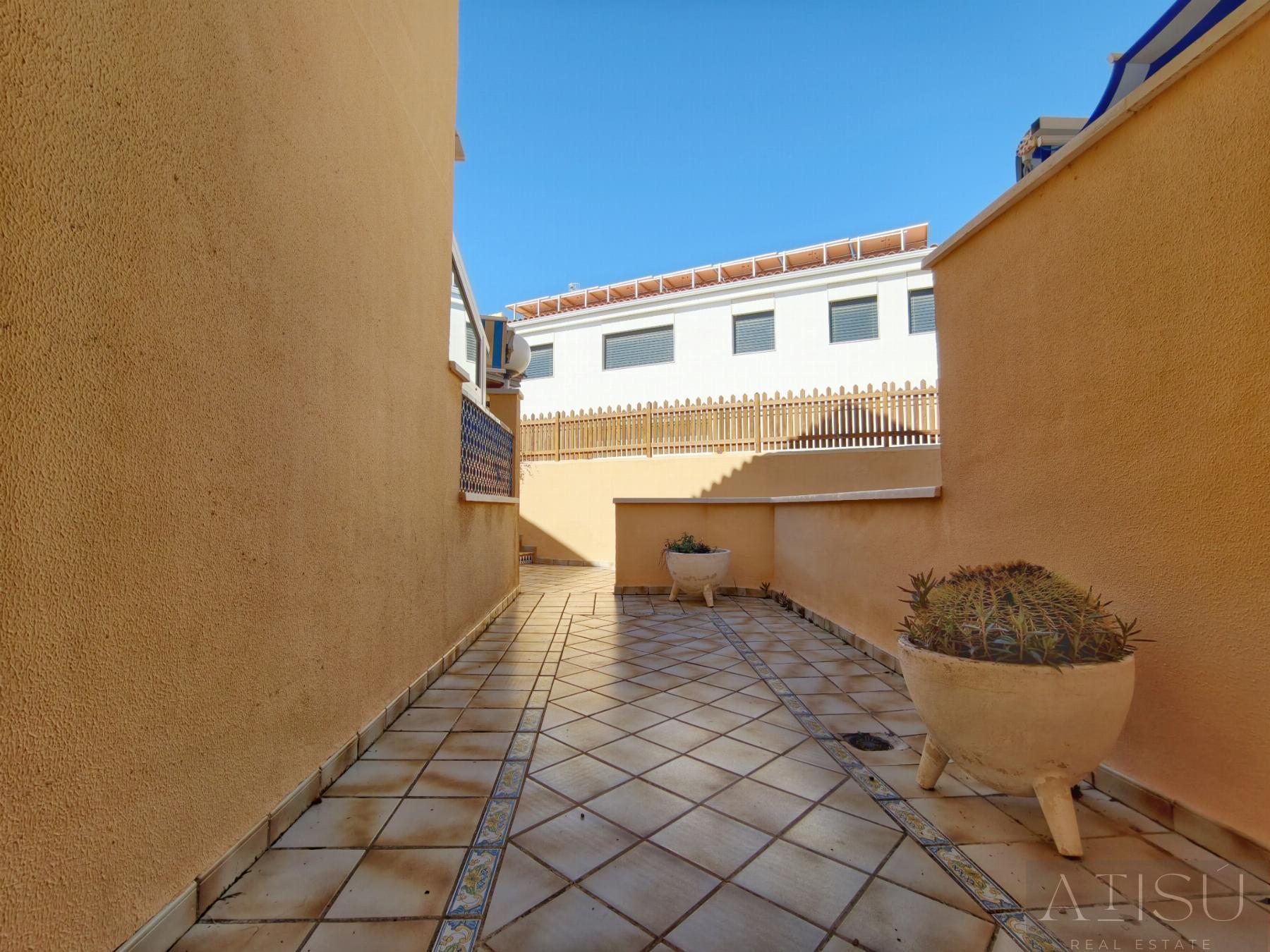 For sale of bungalow in El Campello