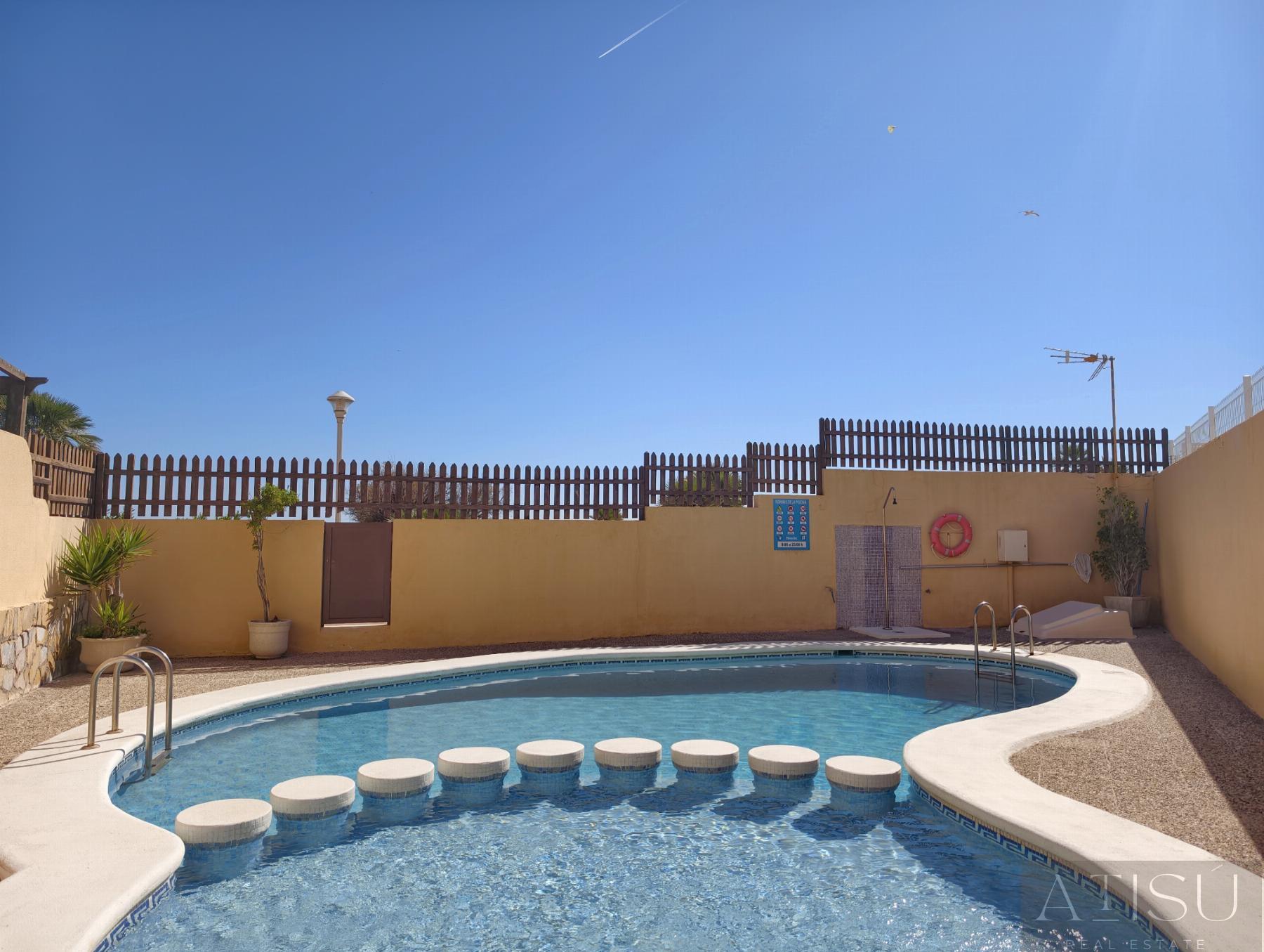 For sale of bungalow in El Campello