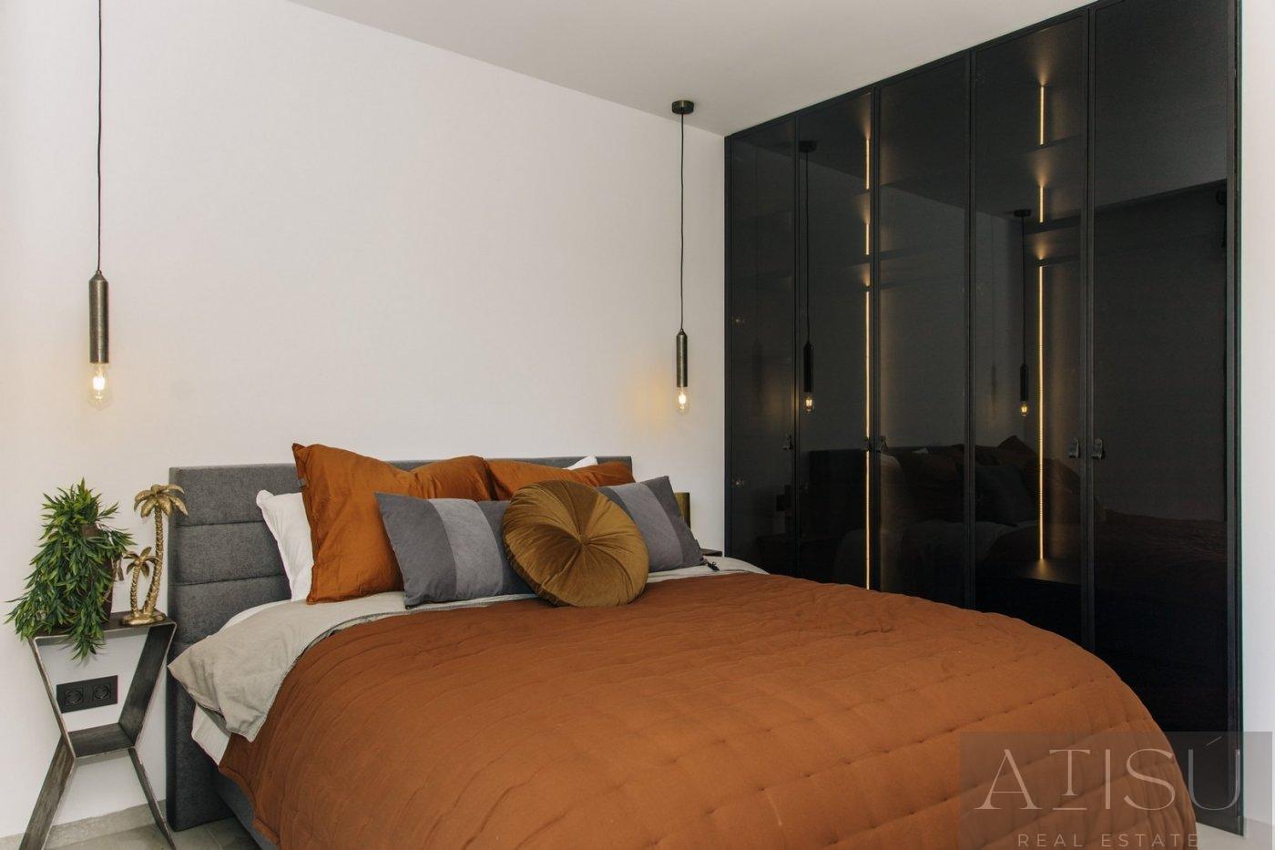 For sale of villa in Rojales