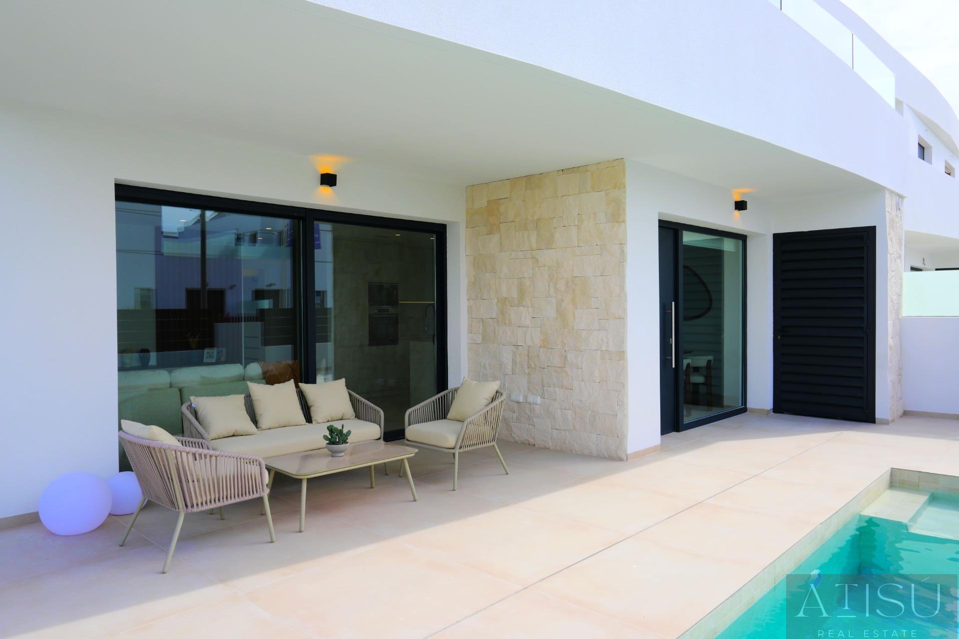 Venta de villa en Dolores