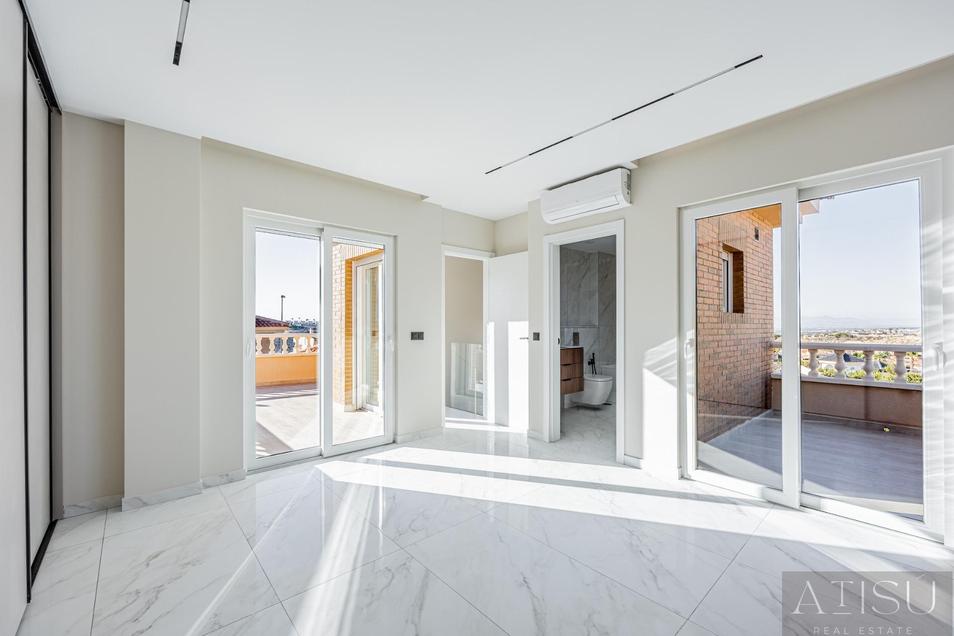 Venta de villa en Rojales