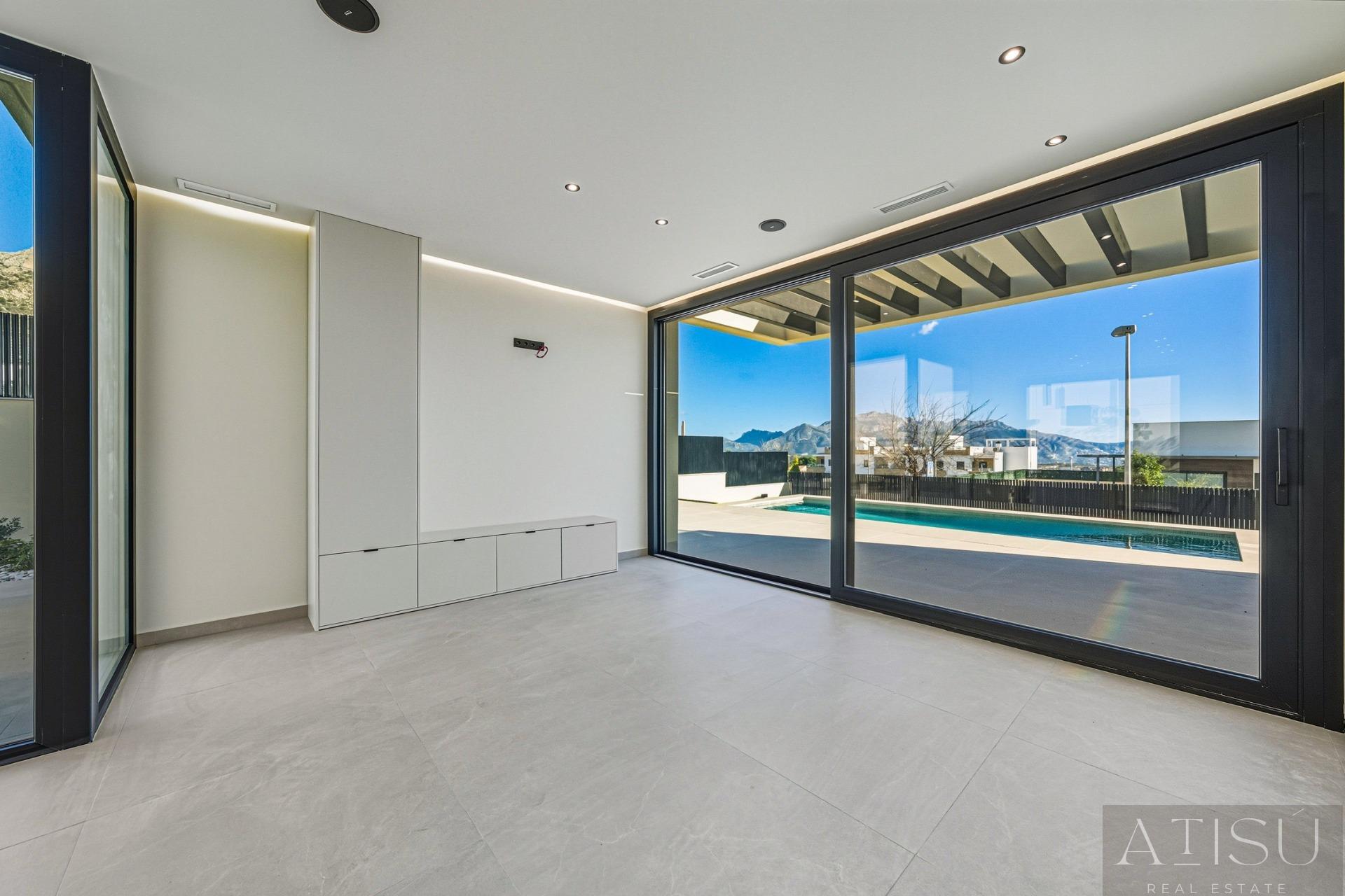 Venta de villa en Polop