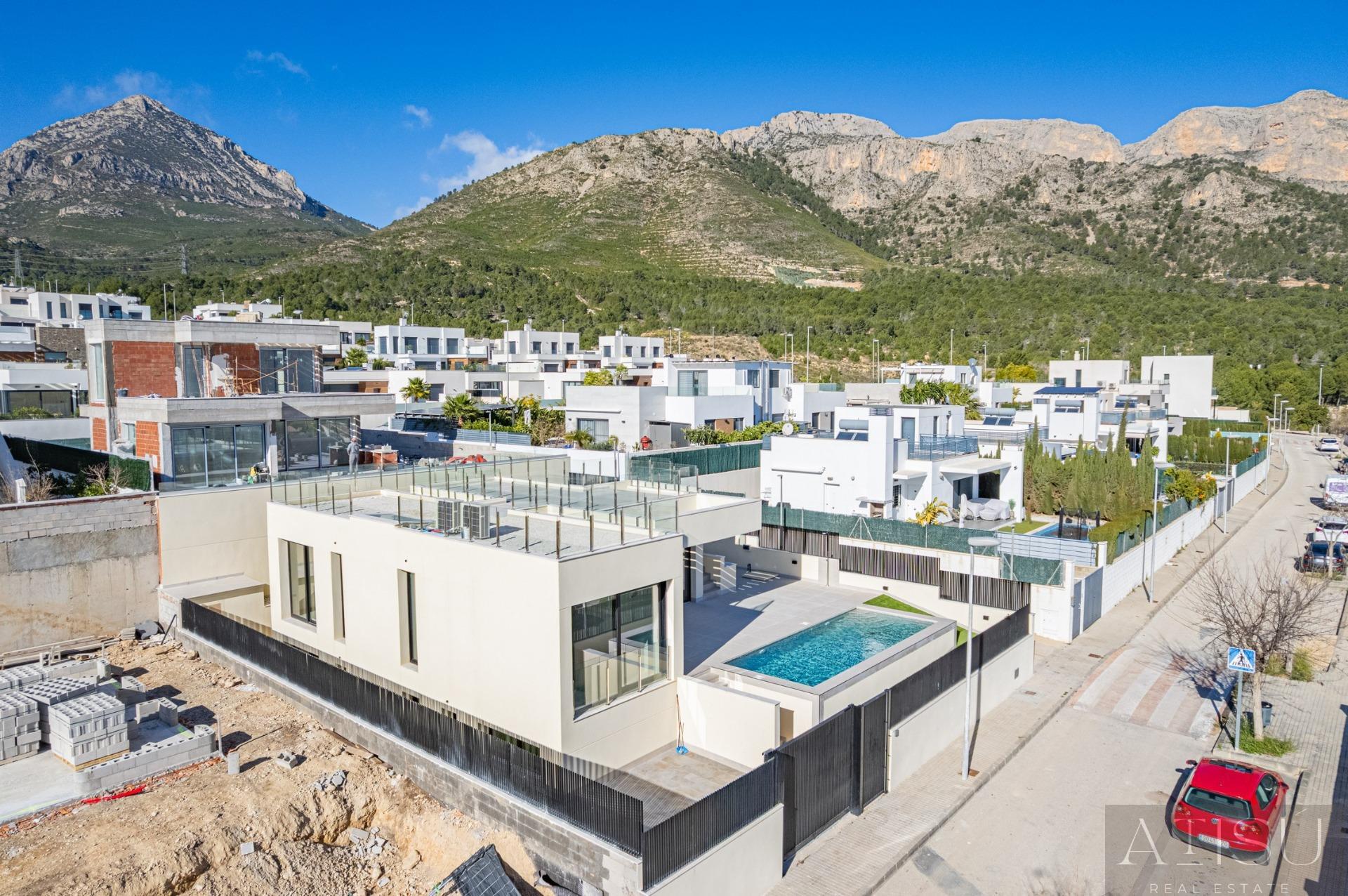 Venta de villa en Polop