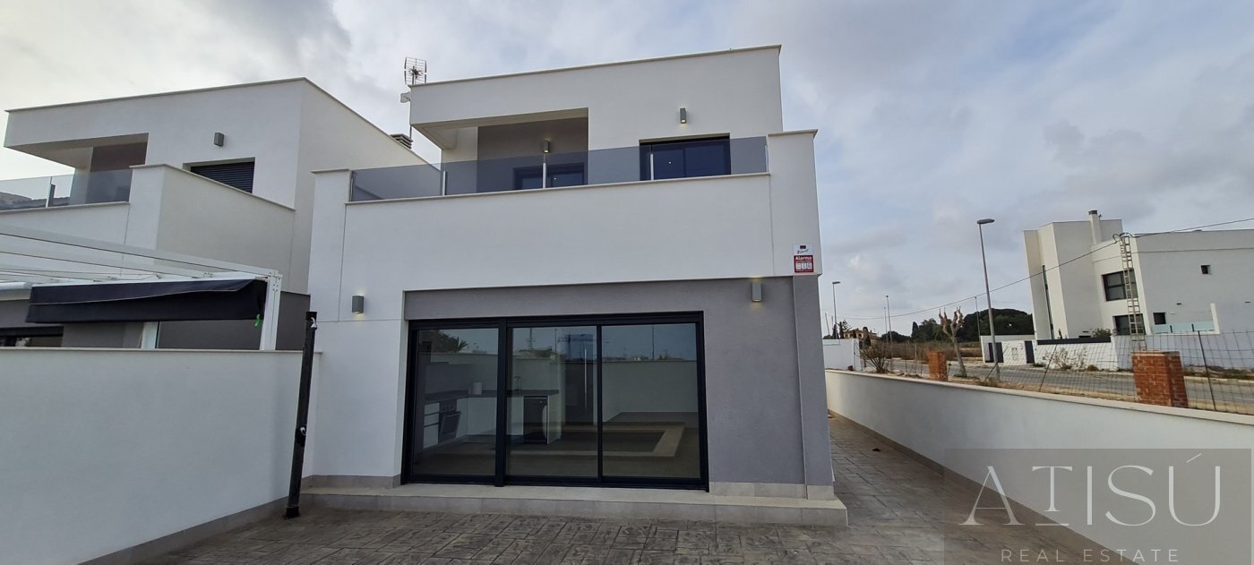 Venta de villa en Orihuela costa
