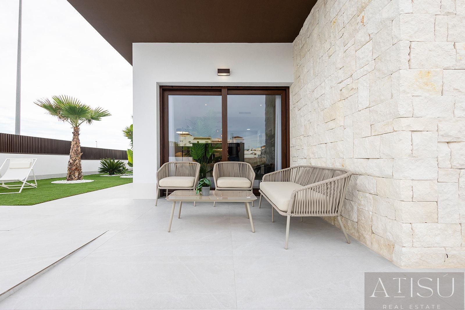 Venta de villa en Orihuela