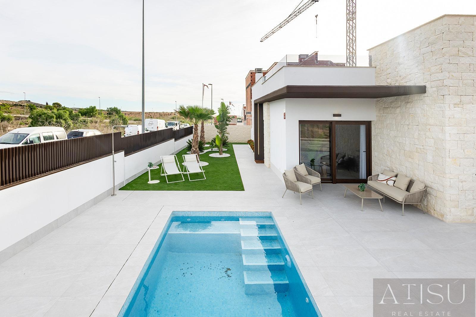 Venta de villa en Orihuela
