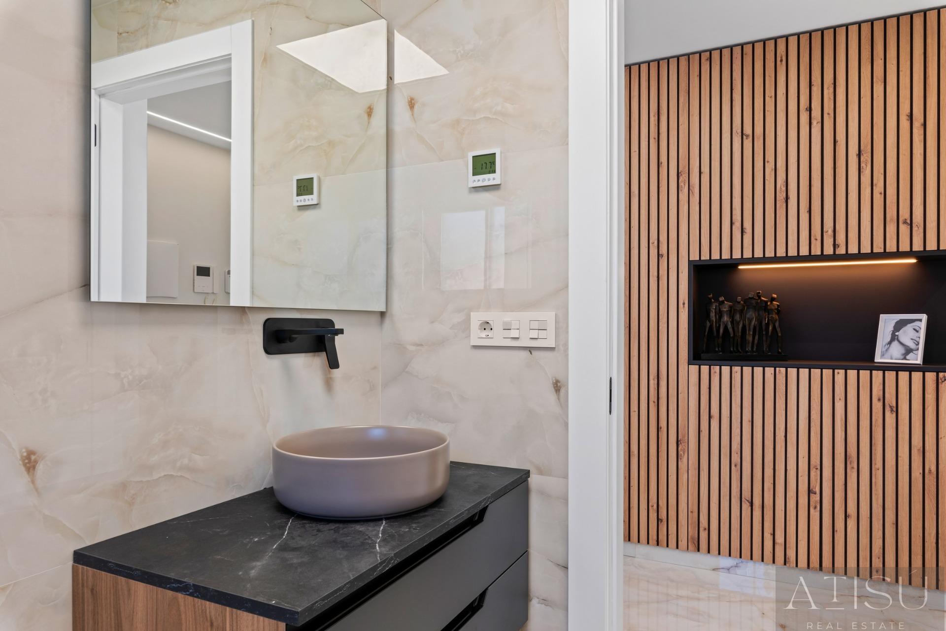 Venta de villa en Algorfa