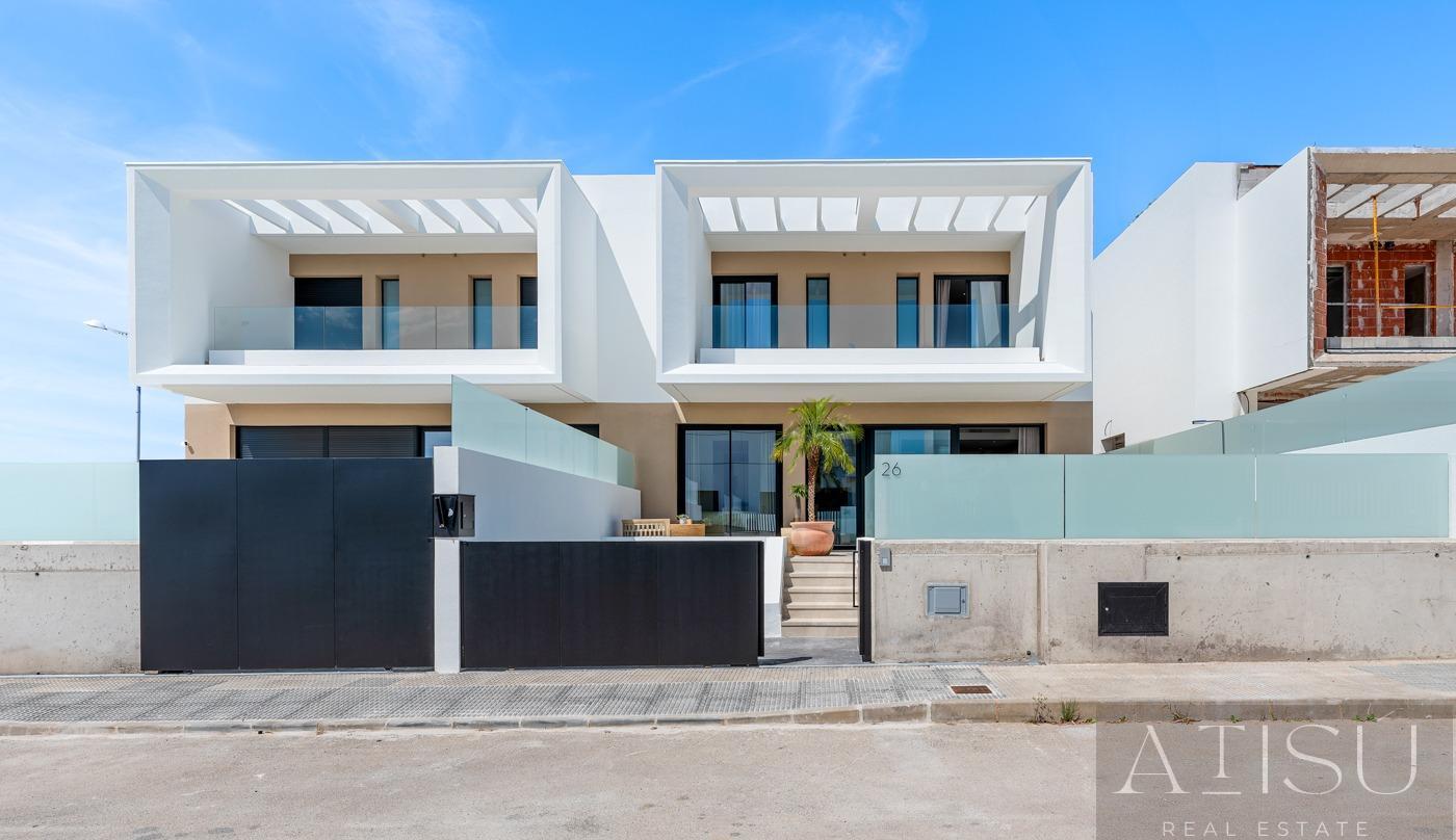 Venta de villa en Dolores