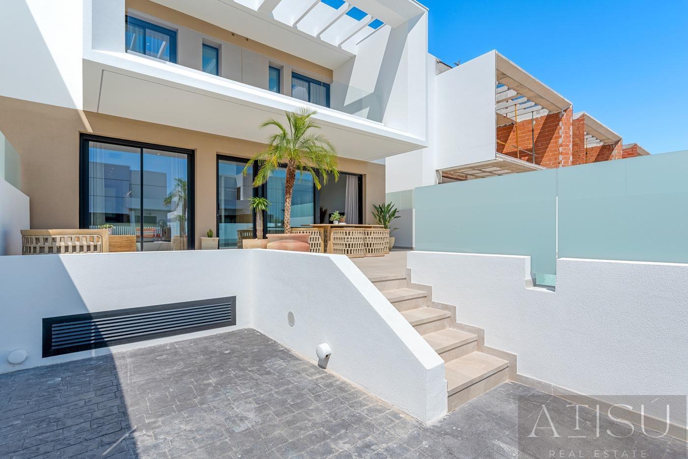 Venta de villa en Dolores