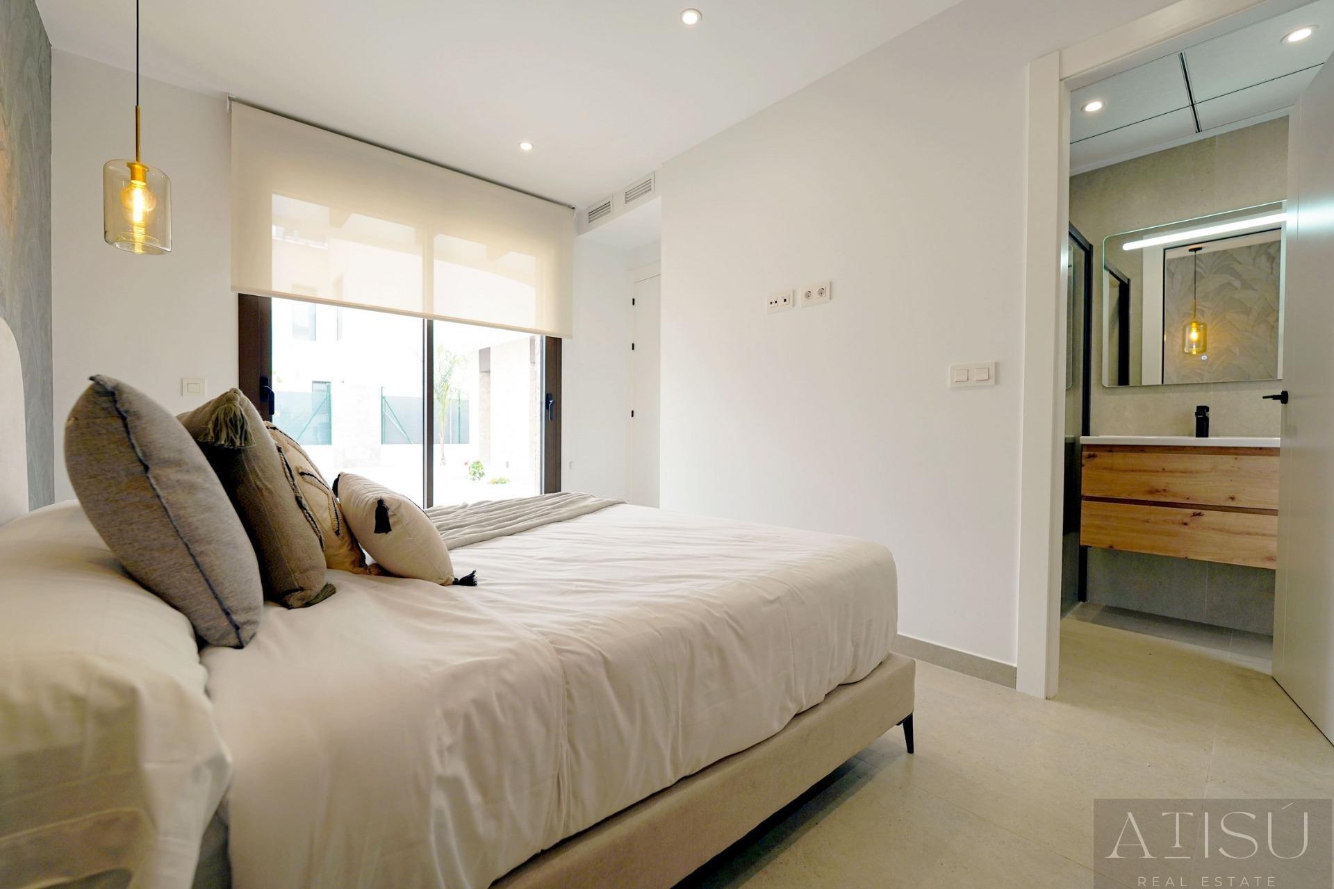 Venta de villa en Almoradi