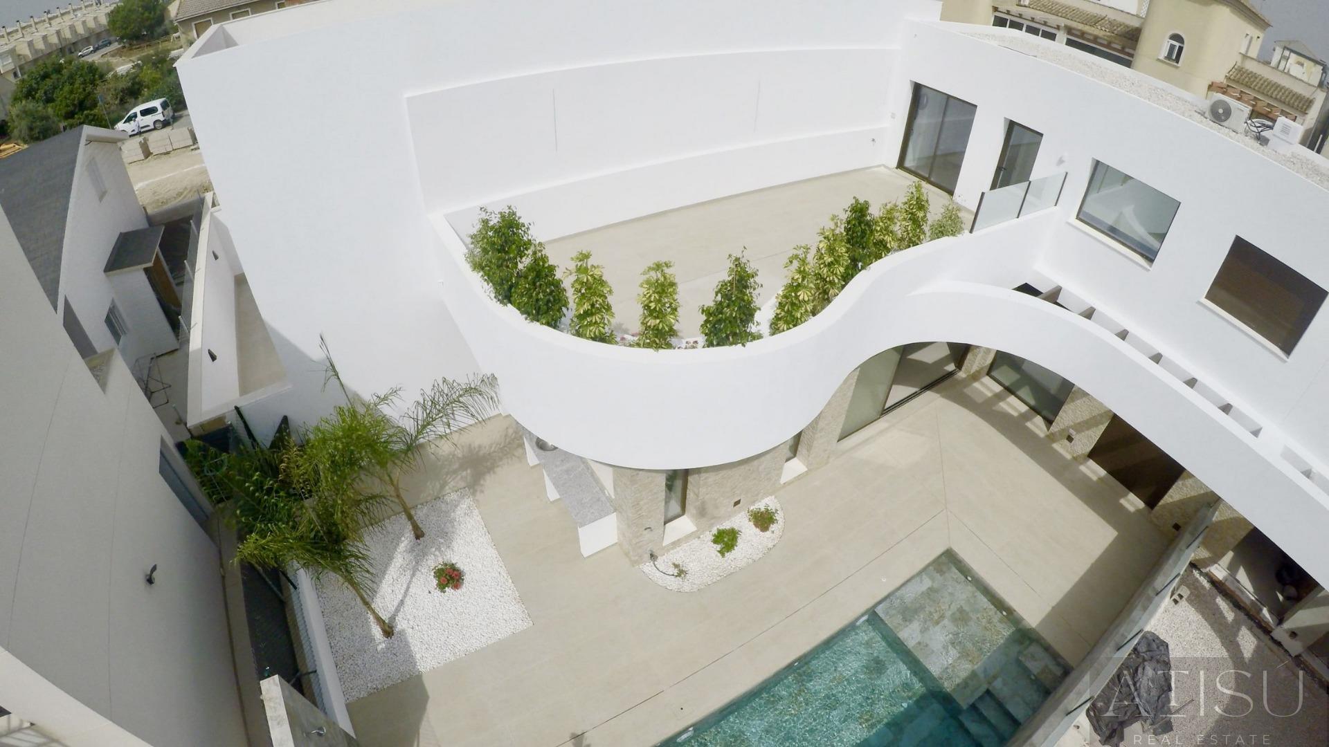 Venta de villa en Almoradi