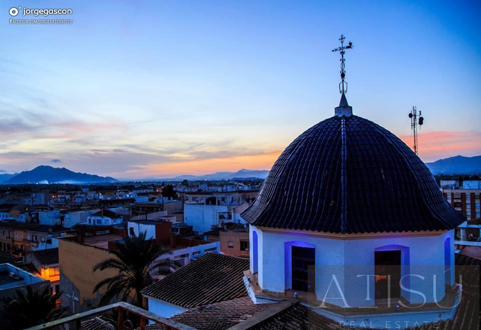 Venta de villa en Dolores