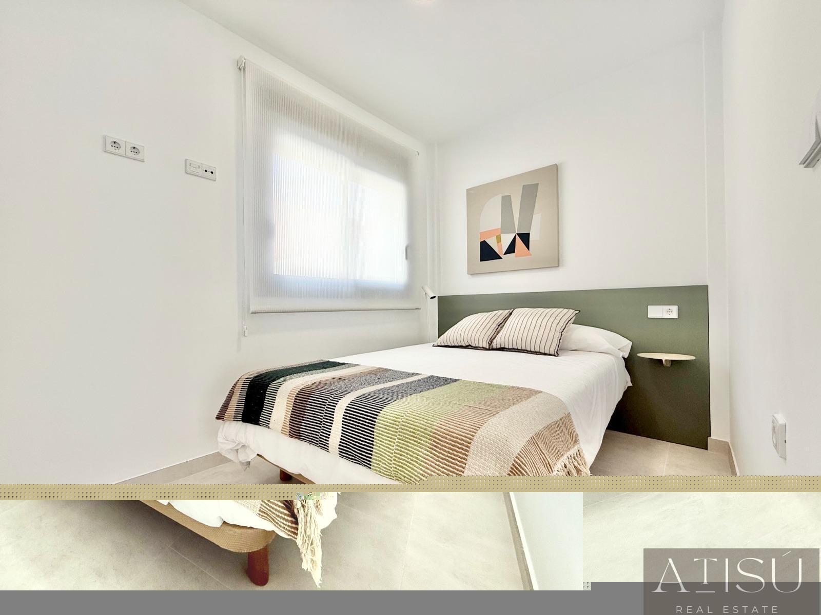 Venta de villa en Cox