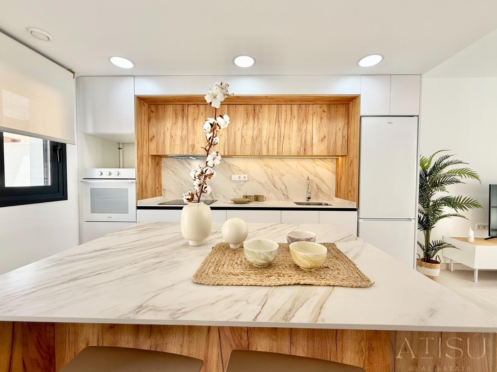 Venta de villa en Cox