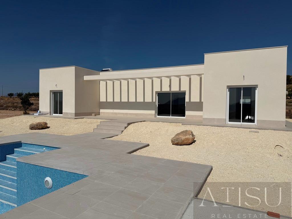 Venta de villa en Pinoso