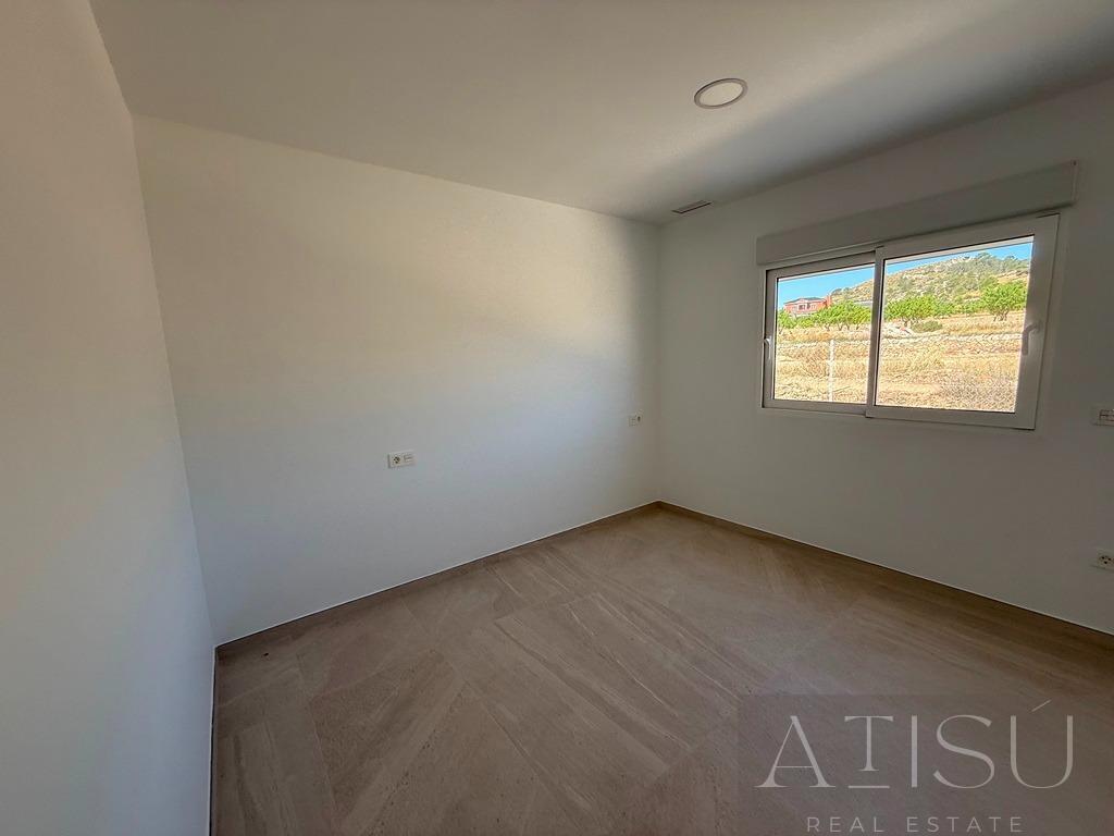 Venta de villa en Pinoso